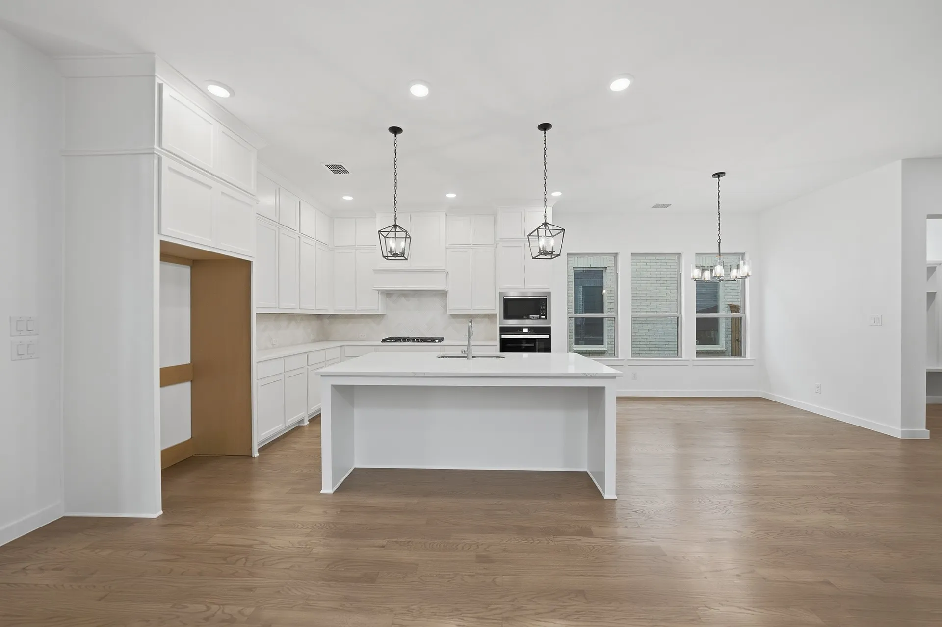 Single Family Residence For Sale in Collin County , 716 Kendall Lane, Celina, Texas 75009, 4 Bedroom, 3 Bathroom, 2 Garage spaces, 2,930 Sqft, built in 2025, New Construction - Complete, Price $619,000, mls#21256709, Real Estate Agent in Celina, Homes For Sale in Collin county, Homes For Sale in Celina, Realtor in Celina Texas, Real Estate Brokerage Independent Realty Texas, Luminita Cordes Realtor