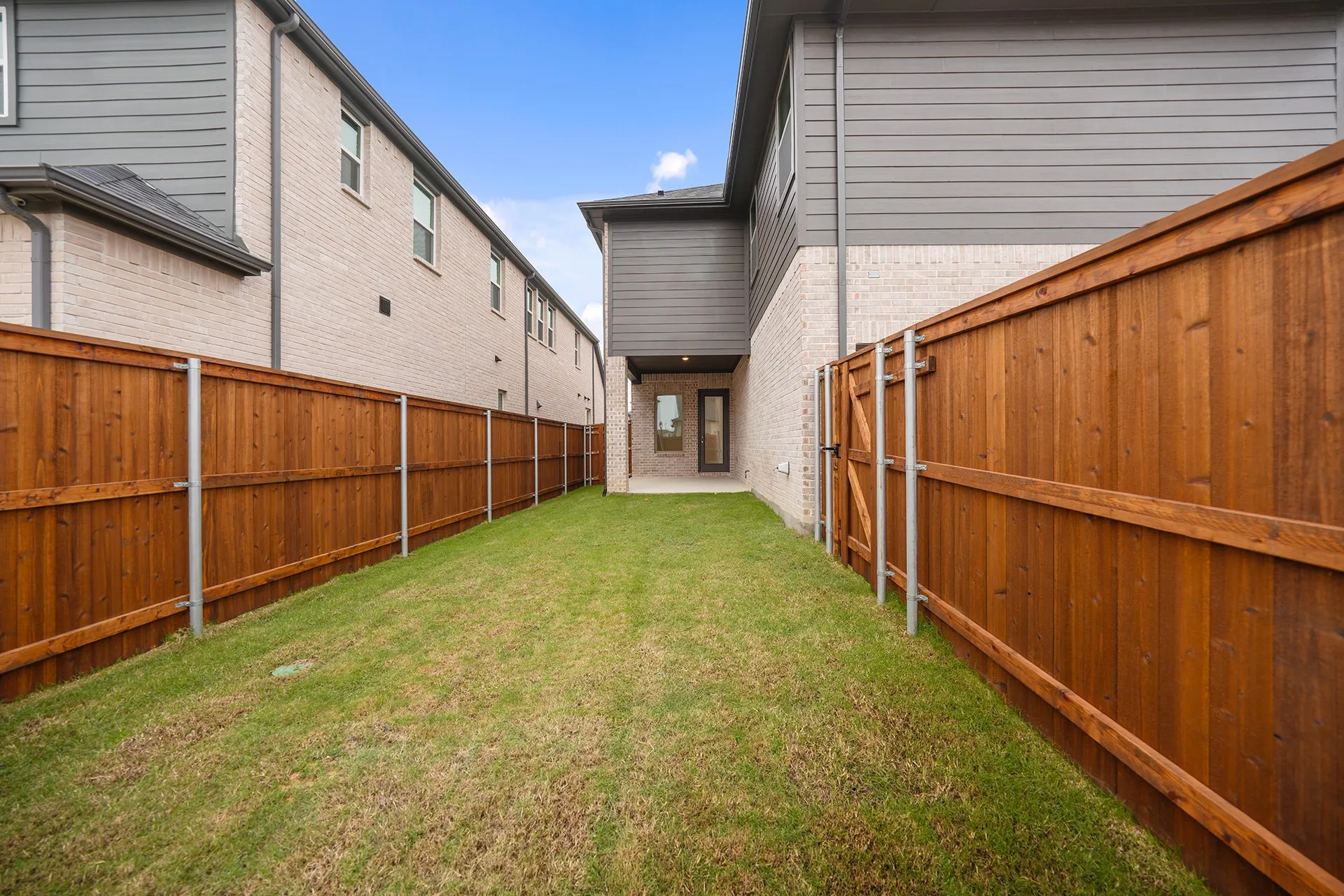 Single Family Residence For Sale in Collin County , 716 Kendall Lane, Celina, Texas 75009, 4 Bedroom, 3 Bathroom, 2 Garage spaces, 2,930 Sqft, built in 2025, New Construction - Complete, Price $619,000, mls#21256709, Real Estate Agent in Celina, Homes For Sale in Collin county, Homes For Sale in Celina, Realtor in Celina Texas, Real Estate Brokerage Independent Realty Texas, Luminita Cordes Realtor