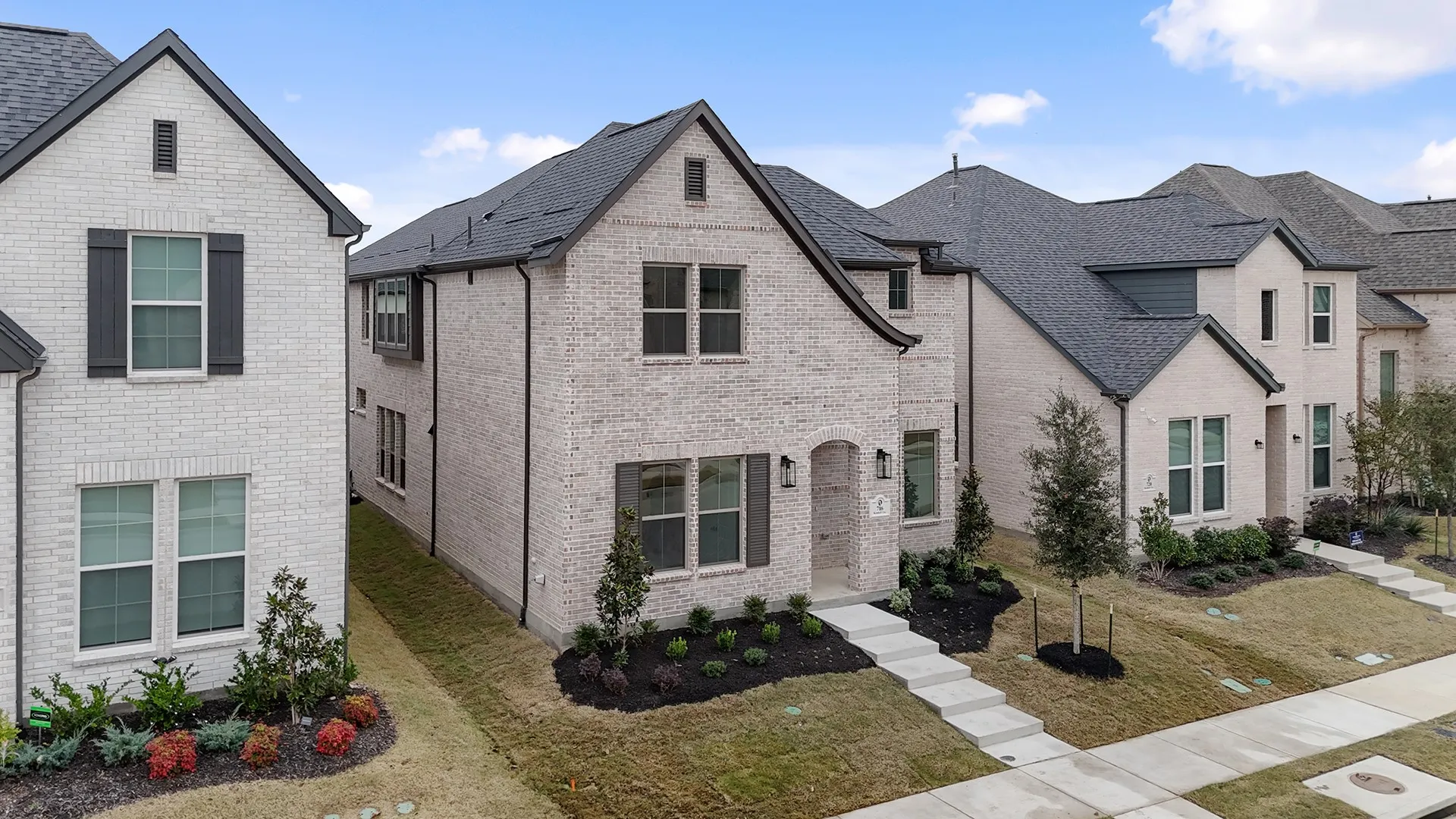 Single Family Residence For Sale in Collin County , 716 Kendall Lane, Celina, Texas 75009, 4 Bedroom, 3 Bathroom, 2 Garage spaces, 2,930 Sqft, built in 2025, New Construction - Complete, Price $619,000, mls#21256709, Real Estate Agent in Celina, Homes For Sale in Collin county, Homes For Sale in Celina, Realtor in Celina Texas, Real Estate Brokerage Independent Realty Texas, Luminita Cordes Realtor