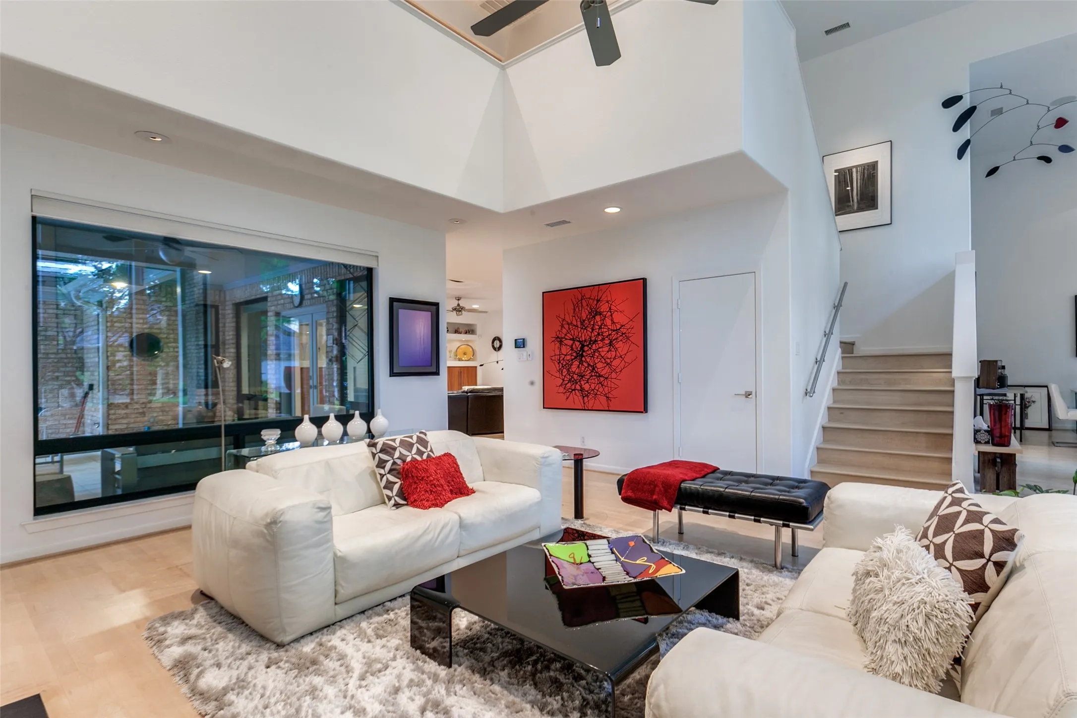 Single Family Residence For Sale in Collin County , 5804 Preston Fairways Drive, Dallas, Texas 75252, 4 Bedroom, 3 Bathroom, 2 Garage spaces, 3,202 Sqft, built in 1991, Preowned, mls#21251446, Real Estate Agent in Dallas, Homes For Sale in Collin county, Homes For Sale in Dallas, Realtor in Dallas Texas, Real Estate Brokerage Independent Realty Texas, Luminita Cordes Realtor
