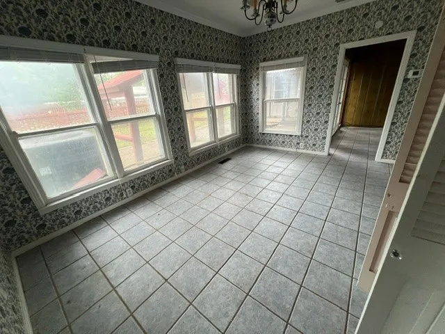 Single Family Residence For Sale in Stephens County , 1305 W Elliott Street, Breckenridge, Texas 76424, 3 Bedroom, 3 Bathroom, 2 Garage spaces, 1,936 Sqft, built in 1961, mls#21256714, Real Estate Agent in Breckenridge, Homes For Sale in Stephens county, Homes For Sale in Breckenridge, Realtor in Breckenridge Texas, Real Estate Brokerage Independent Realty Texas, Luminita Cordes Realtor