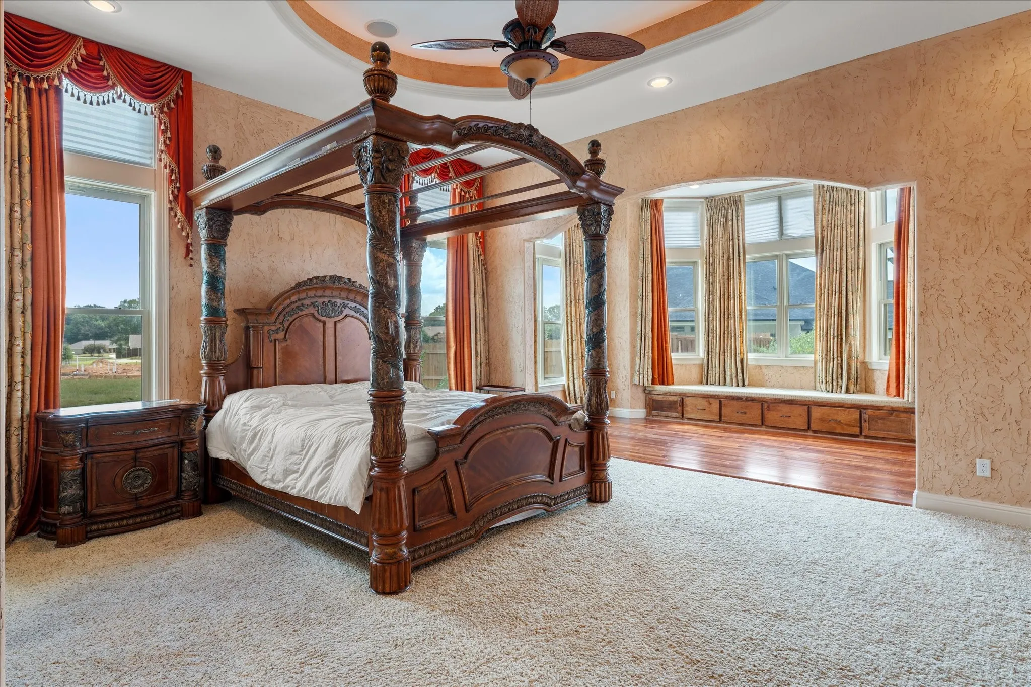 Single Family Residence For Sale in Titus County , 224 Kathryn Court, Mt Pleasant, Texas 75455, 6 Bedrooms, 6 Bathrooms, 3 Garage spaces, 8,846 Sqft, built in 2008, Preowned, Price $949,000, mls#21256197, Real Estate Agent in Mt Pleasant, Homes For Sale in Titus county, Homes For Sale in Mt Pleasant, Realtor in Mt Pleasant Texas, Real Estate Brokerage Independent Realty Texas, Luminita Cordes Realtor