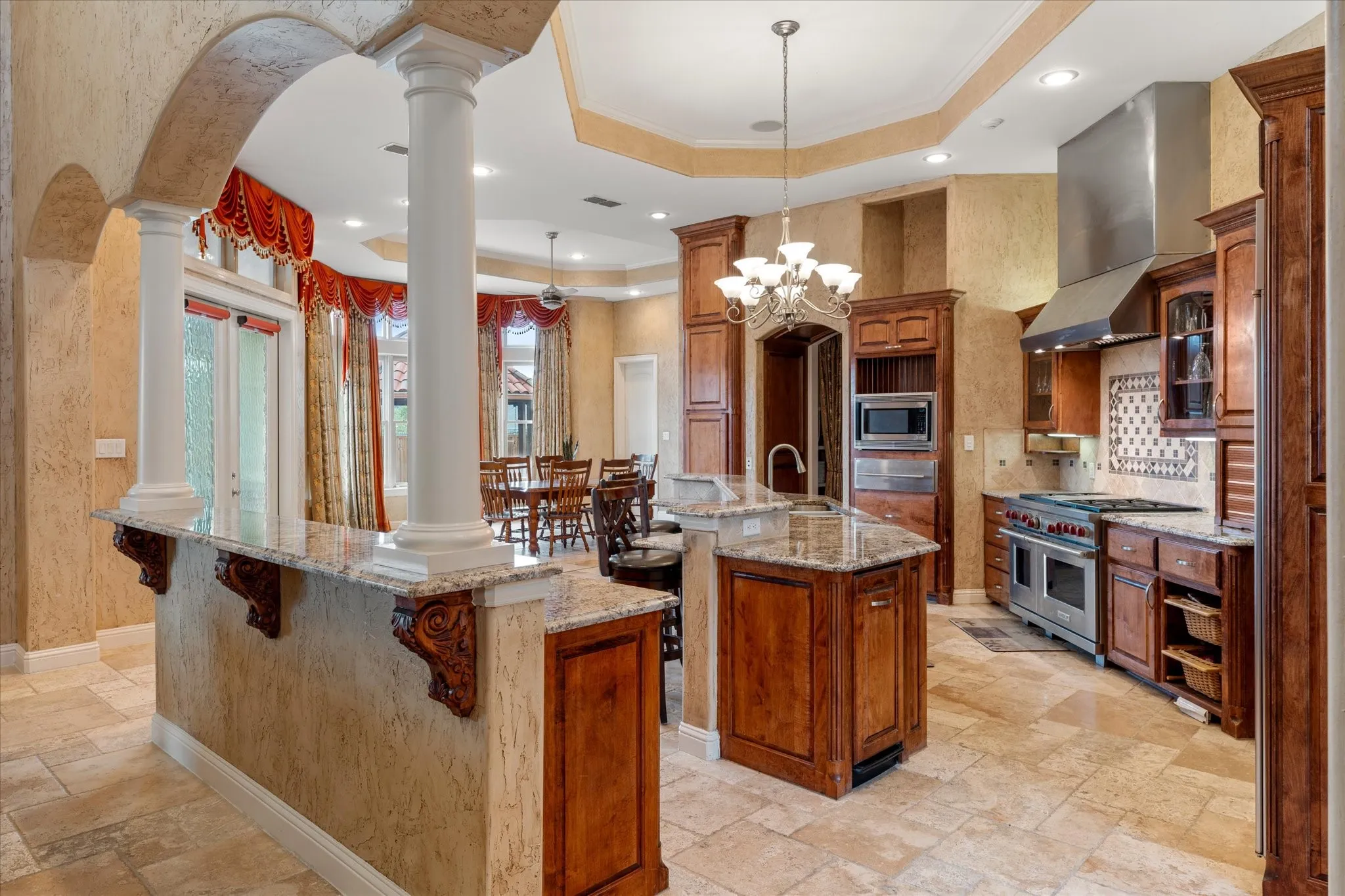 Single Family Residence For Sale in Titus County , 224 Kathryn Court, Mt Pleasant, Texas 75455, 6 Bedrooms, 6 Bathrooms, 3 Garage spaces, 8,846 Sqft, built in 2008, Preowned, Price $949,000, mls#21256197, Real Estate Agent in Mt Pleasant, Homes For Sale in Titus county, Homes For Sale in Mt Pleasant, Realtor in Mt Pleasant Texas, Real Estate Brokerage Independent Realty Texas, Luminita Cordes Realtor