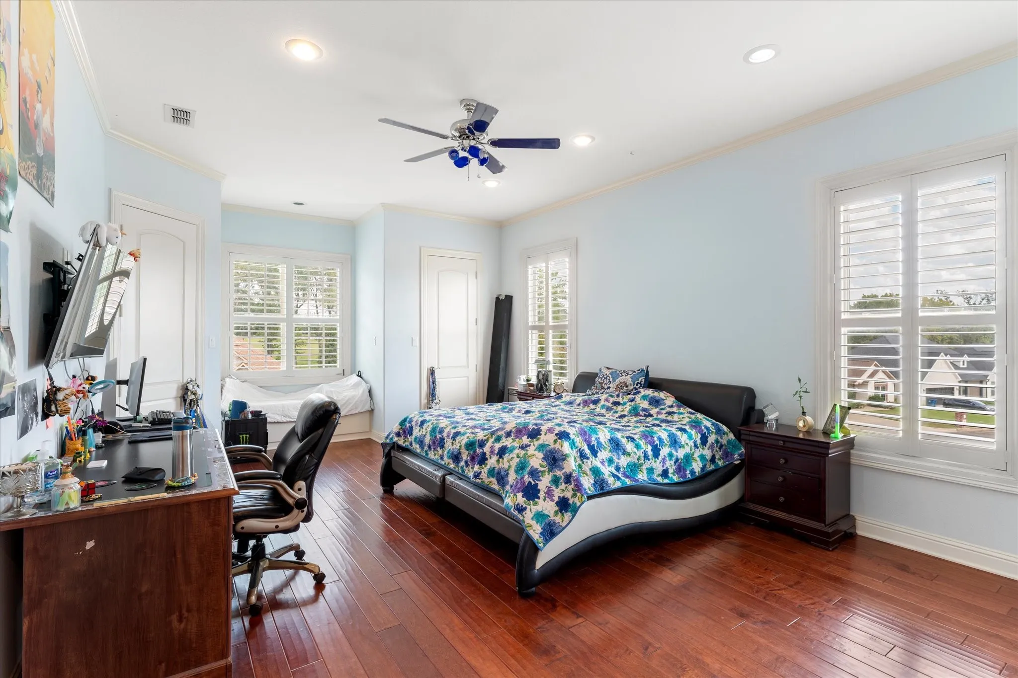 Single Family Residence For Sale in Titus County , 224 Kathryn Court, Mt Pleasant, Texas 75455, 6 Bedrooms, 6 Bathrooms, 3 Garage spaces, 8,846 Sqft, built in 2008, Preowned, Price $949,000, mls#21256197, Real Estate Agent in Mt Pleasant, Homes For Sale in Titus county, Homes For Sale in Mt Pleasant, Realtor in Mt Pleasant Texas, Real Estate Brokerage Independent Realty Texas, Luminita Cordes Realtor