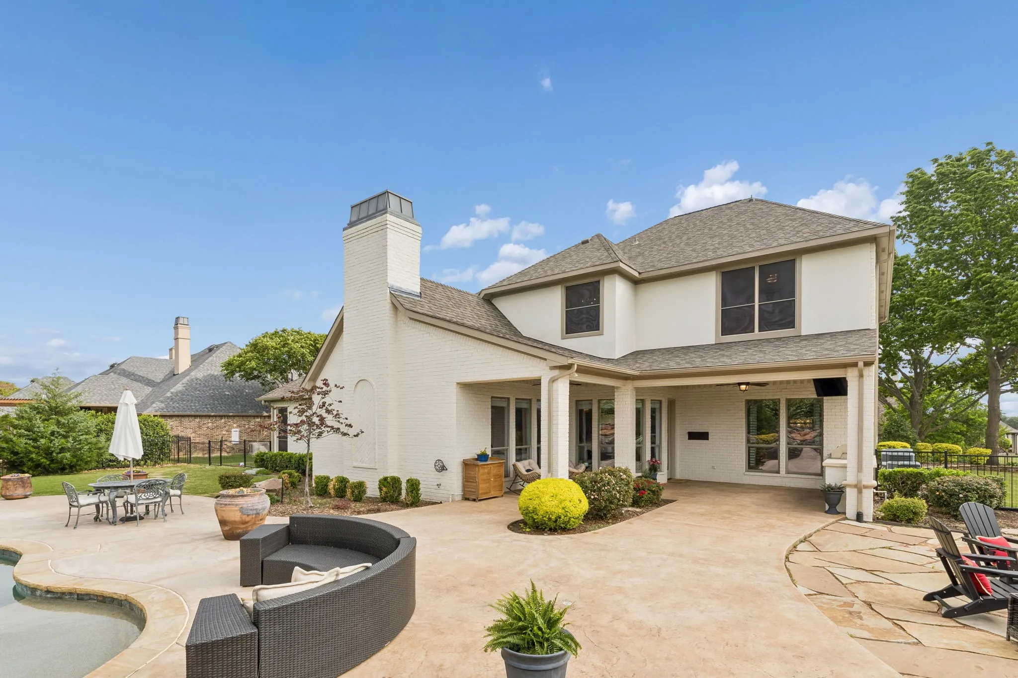 Single Family Residence For Sale in Rockwall County , 156 Stoneleigh Drive, Heath, Texas 75032, 4 Bedroom, 4 Bathroom, 3 Garage spaces, 4,260 Sqft, built in 2002, Preowned, mls#21238044, Real Estate Agent in Heath, Homes For Sale in Rockwall county, Homes For Sale in Heath, Realtor in Heath Texas, Real Estate Brokerage Independent Realty Texas, Luminita Cordes Realtor