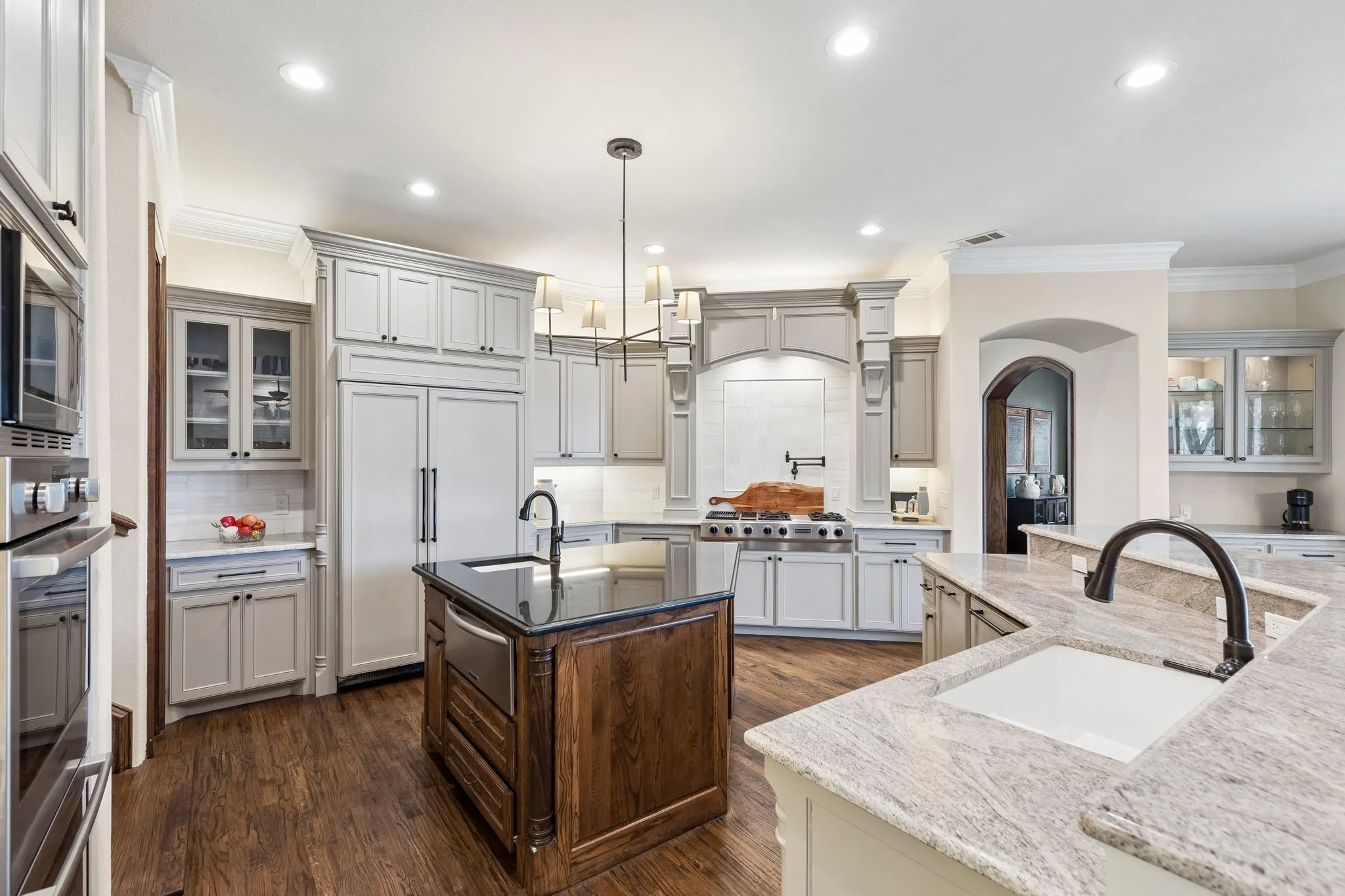 Single Family Residence For Sale in Rockwall County , 156 Stoneleigh Drive, Heath, Texas 75032, 4 Bedroom, 4 Bathroom, 3 Garage spaces, 4,260 Sqft, built in 2002, Preowned, mls#21238044, Real Estate Agent in Heath, Homes For Sale in Rockwall county, Homes For Sale in Heath, Realtor in Heath Texas, Real Estate Brokerage Independent Realty Texas, Luminita Cordes Realtor