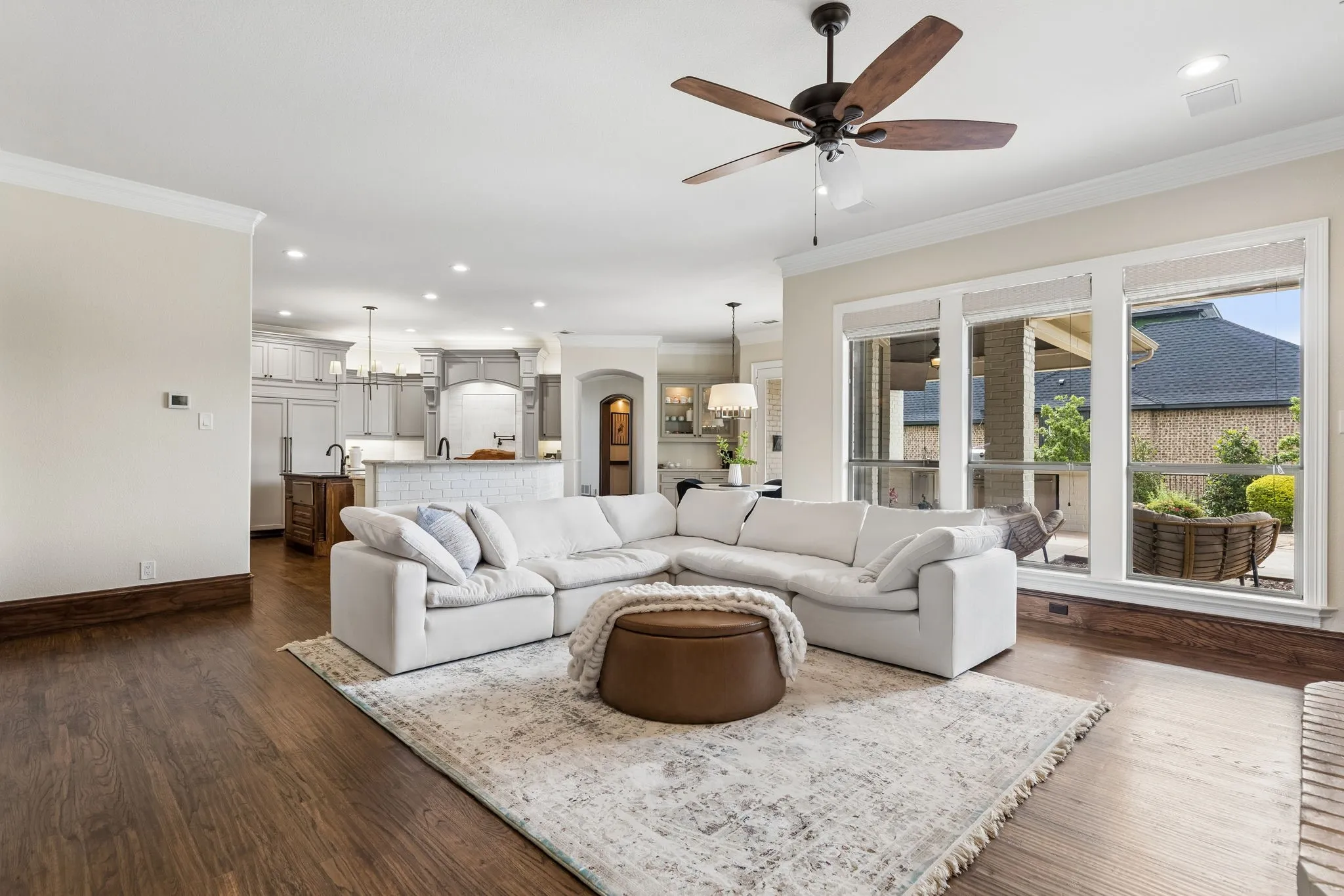 Single Family Residence For Sale in Rockwall County , 156 Stoneleigh Drive, Heath, Texas 75032, 4 Bedroom, 4 Bathroom, 3 Garage spaces, 4,260 Sqft, built in 2002, Preowned, mls#21238044, Real Estate Agent in Heath, Homes For Sale in Rockwall county, Homes For Sale in Heath, Realtor in Heath Texas, Real Estate Brokerage Independent Realty Texas, Luminita Cordes Realtor