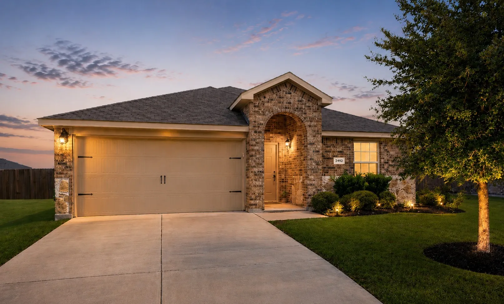 Single Family Residence For Sale in Rockwall County , 2492 Saldana Drive, Fate, Texas 75189, 4 Bedroom, 2 Bathroom, 2 Garage spaces, 1,609 Sqft, built in 2017, Preowned, mls#21255149, Real Estate Agent in Fate, Homes For Sale in Rockwall county, Homes For Sale in Fate, Realtor in Fate Texas, Real Estate Brokerage Independent Realty Texas, Luminita Cordes Realtor