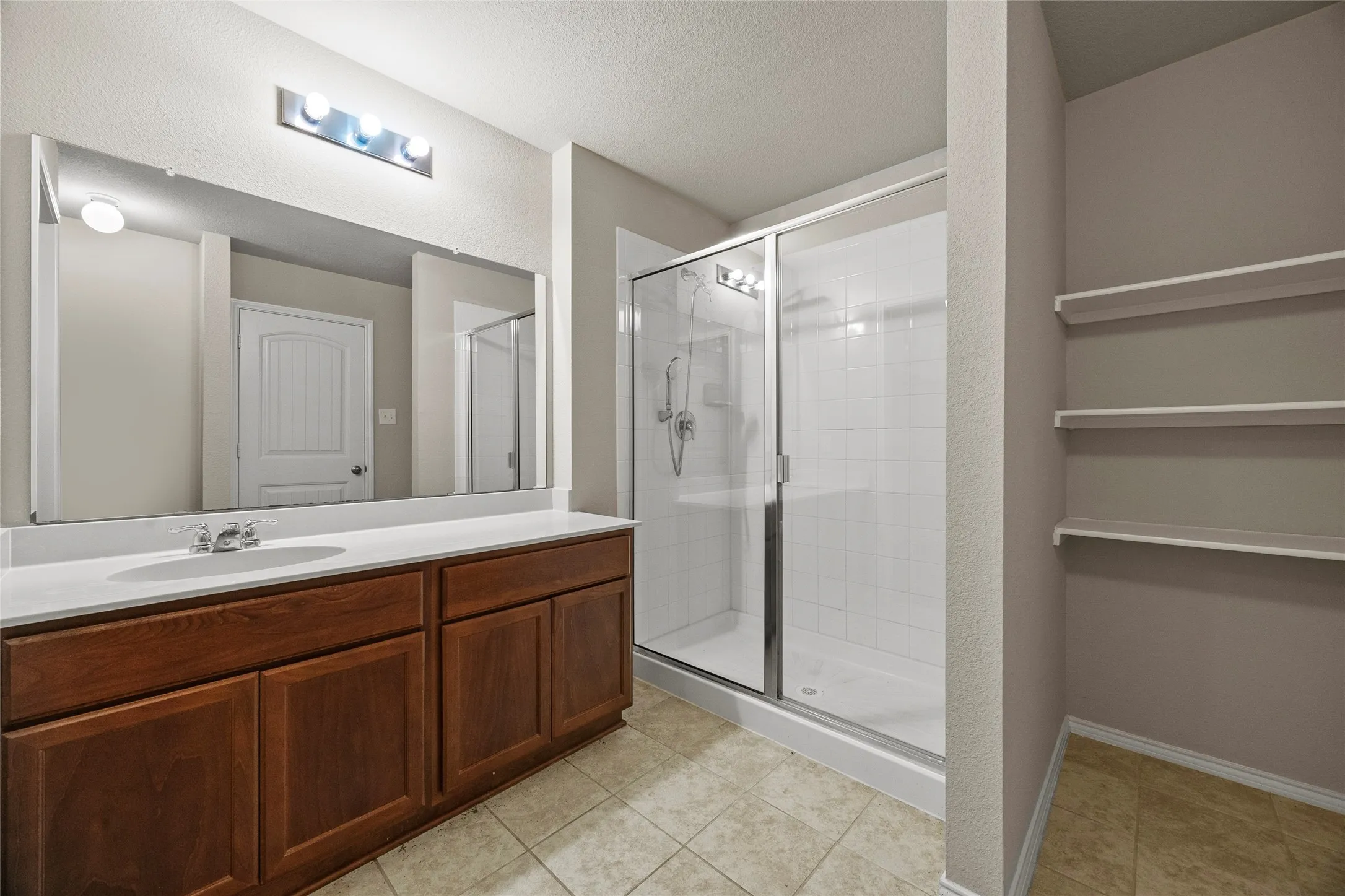 Single Family Residence For Sale in Rockwall County , 2492 Saldana Drive, Fate, Texas 75189, 4 Bedroom, 2 Bathroom, 2 Garage spaces, 1,609 Sqft, built in 2017, Preowned, mls#21255149, Real Estate Agent in Fate, Homes For Sale in Rockwall county, Homes For Sale in Fate, Realtor in Fate Texas, Real Estate Brokerage Independent Realty Texas, Luminita Cordes Realtor