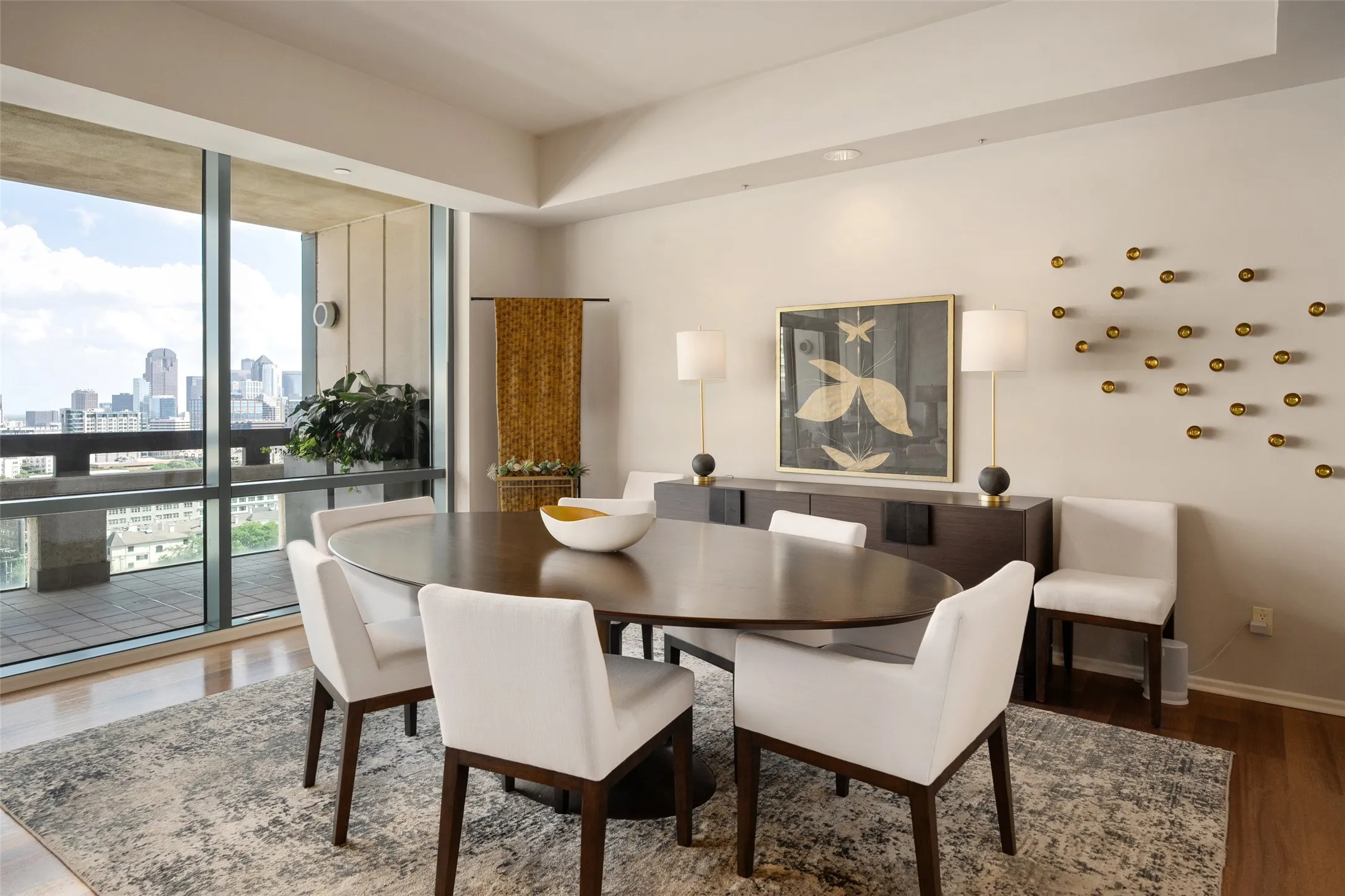 Condominium For Rent in Dallas County , 3111 Welborn Street 1201, Dallas, Texas 75219, 2 Bedroom, 3 Bathroom, 2 Garage spaces, 2,111 Sqft, built in 1985, Preowned, mls#21252197, Real Estate Agent in Dallas, Homes For Rent in Dallas county, Homes For Rent in Dallas, Realtor in Dallas Texas, Real Estate Brokerage Independent Realty Texas, Luminita Cordes Realtor