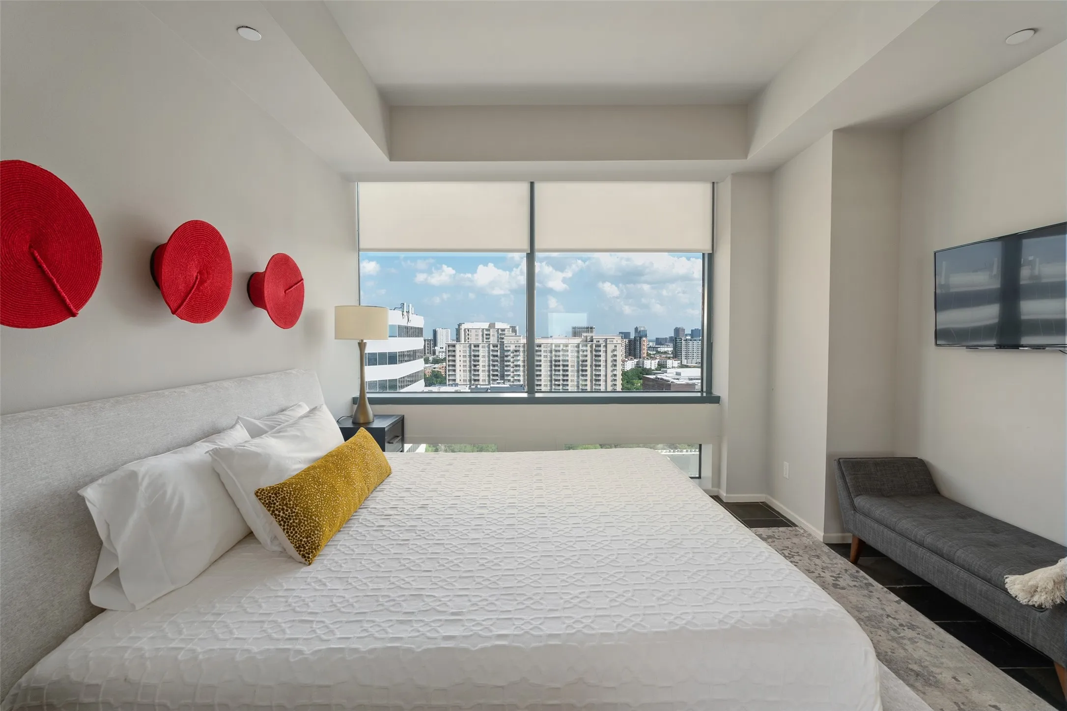 Condominium For Rent in Dallas County , 3111 Welborn Street 1201, Dallas, Texas 75219, 2 Bedroom, 3 Bathroom, 2 Garage spaces, 2,111 Sqft, built in 1985, Preowned, mls#21252197, Real Estate Agent in Dallas, Homes For Rent in Dallas county, Homes For Rent in Dallas, Realtor in Dallas Texas, Real Estate Brokerage Independent Realty Texas, Luminita Cordes Realtor