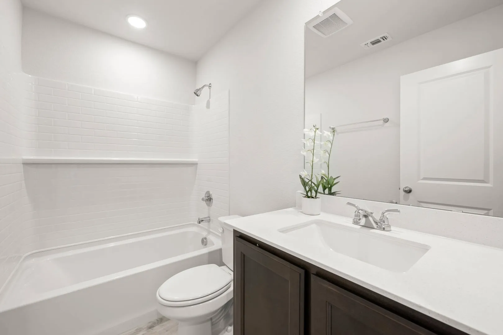 15004 Amantes- Bathroom-1