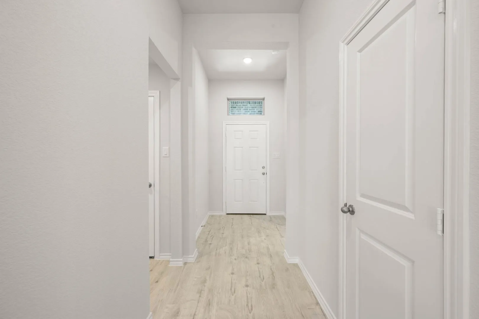 15004 Amantes- Entry-1
