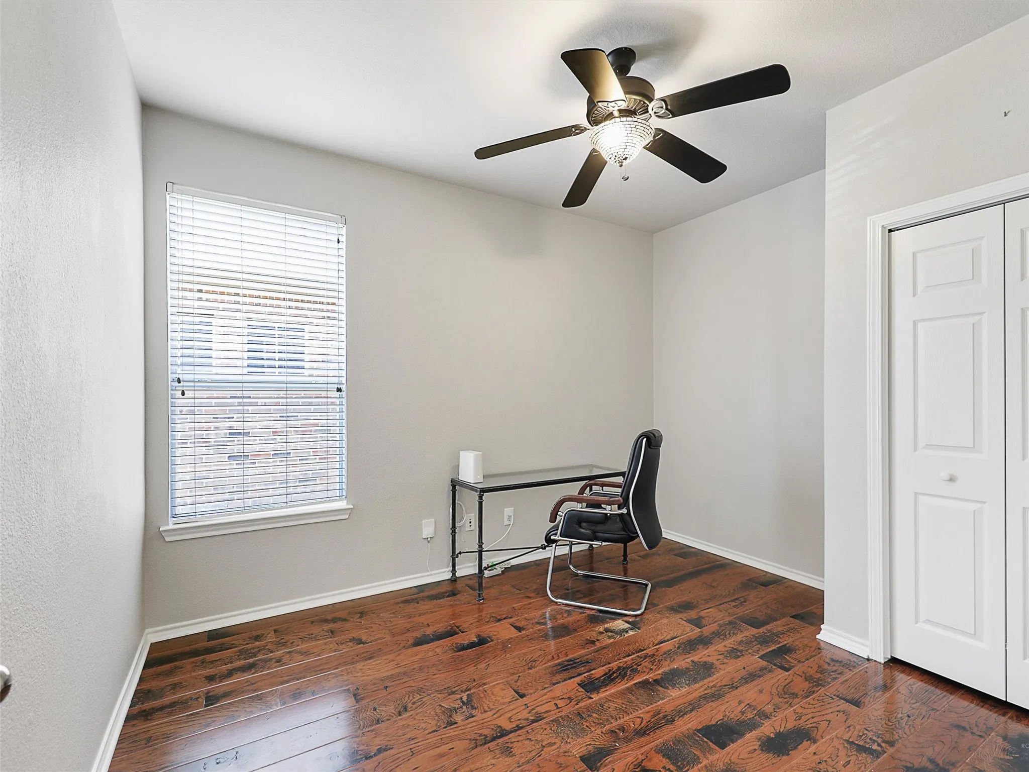 Single Family Residence For Sale in Denton County , 2428 Windgate Lane, Frisco, Texas 75033, 3 Bedroom, 3 Bathroom, 2 Garage spaces, 2,812 Sqft, built in 2000, Preowned, mls#21254363, Real Estate Agent in Frisco, Homes For Sale in Denton county, Homes For Sale in Frisco, Realtor in Frisco Texas, Real Estate Brokerage Independent Realty Texas, Luminita Cordes Realtor
