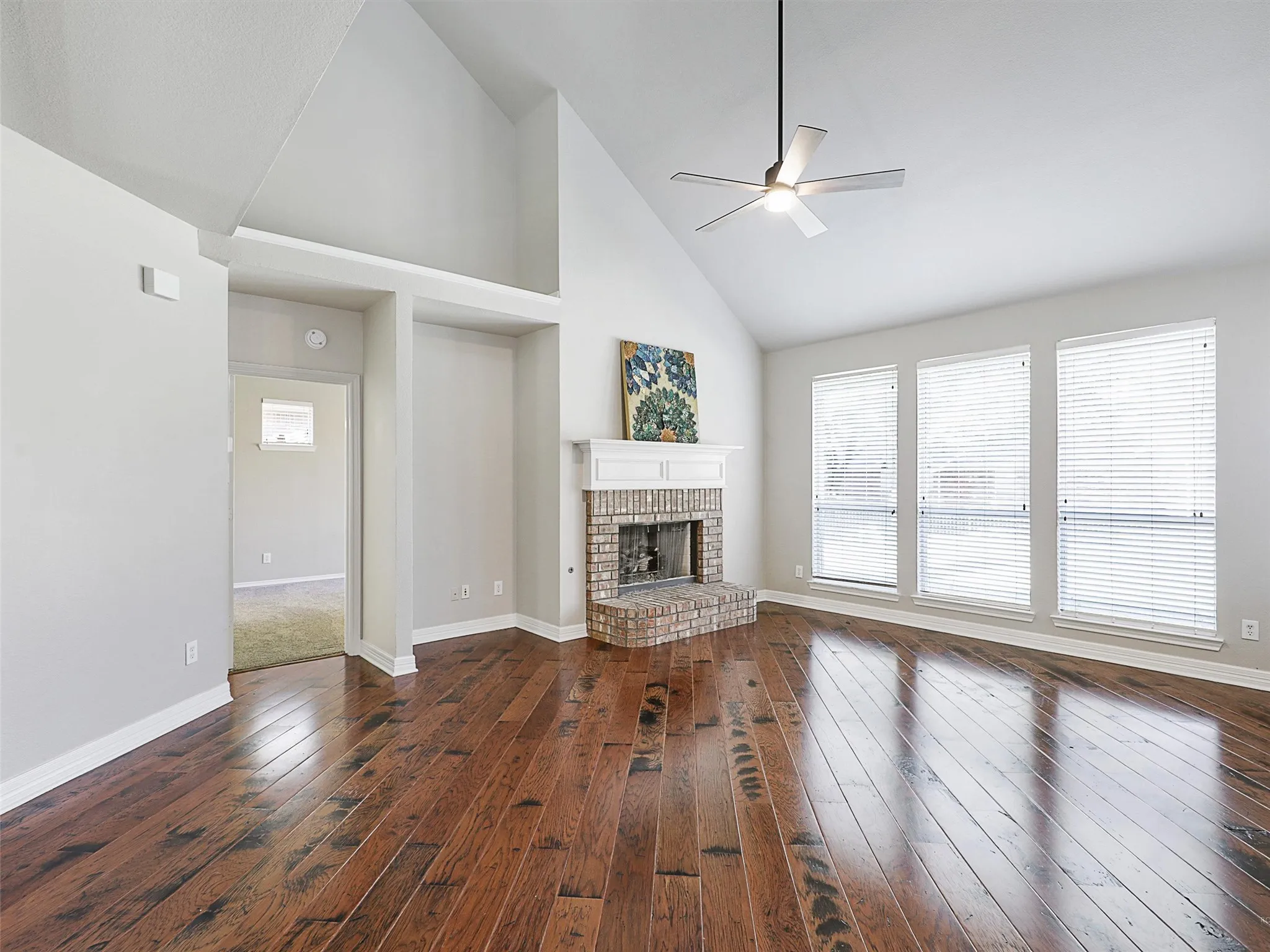 Single Family Residence For Sale in Denton County , 2428 Windgate Lane, Frisco, Texas 75033, 3 Bedroom, 3 Bathroom, 2 Garage spaces, 2,812 Sqft, built in 2000, Preowned, mls#21254363, Real Estate Agent in Frisco, Homes For Sale in Denton county, Homes For Sale in Frisco, Realtor in Frisco Texas, Real Estate Brokerage Independent Realty Texas, Luminita Cordes Realtor