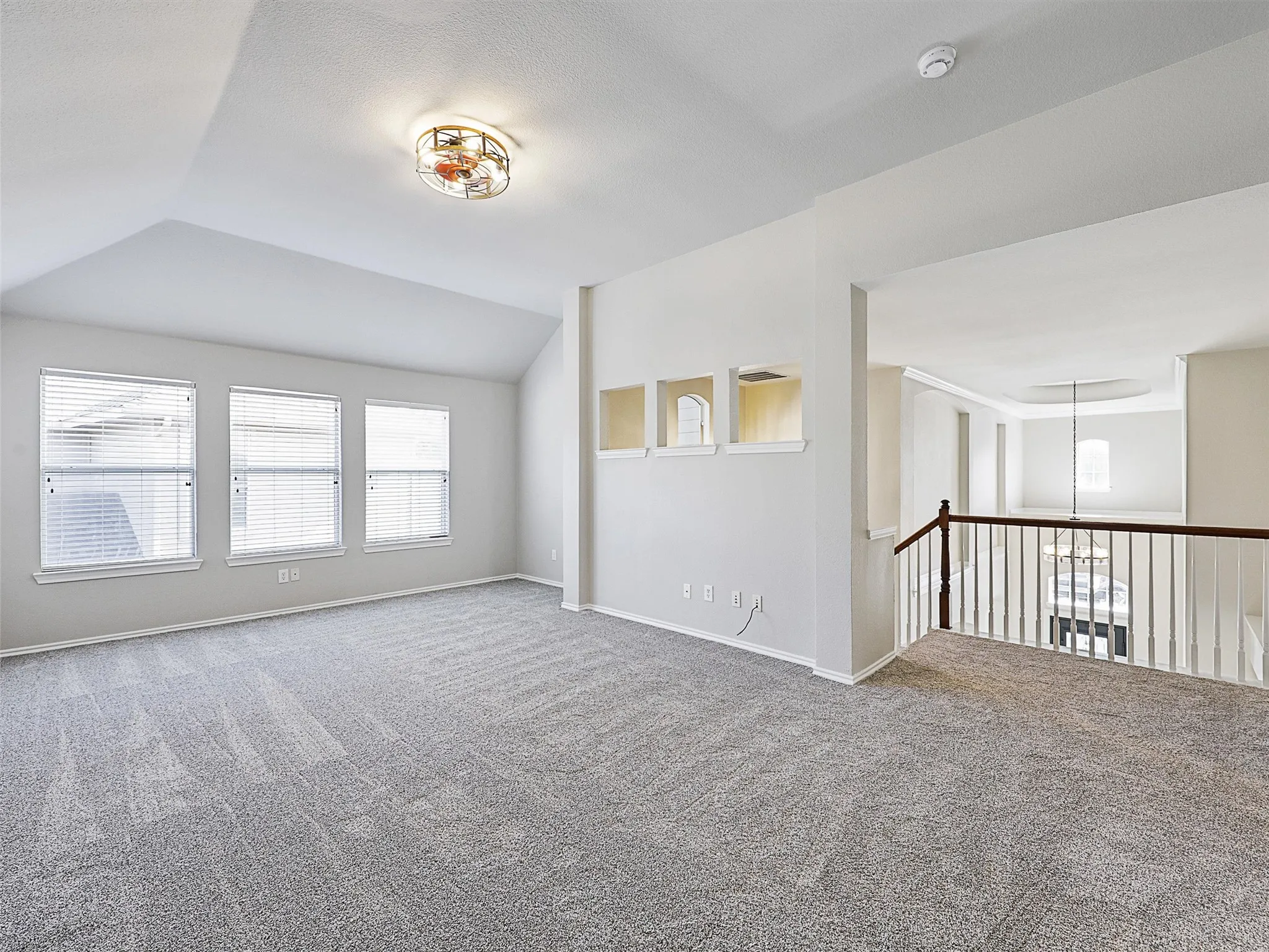 Single Family Residence For Sale in Denton County , 2428 Windgate Lane, Frisco, Texas 75033, 3 Bedroom, 3 Bathroom, 2 Garage spaces, 2,812 Sqft, built in 2000, Preowned, mls#21254363, Real Estate Agent in Frisco, Homes For Sale in Denton county, Homes For Sale in Frisco, Realtor in Frisco Texas, Real Estate Brokerage Independent Realty Texas, Luminita Cordes Realtor