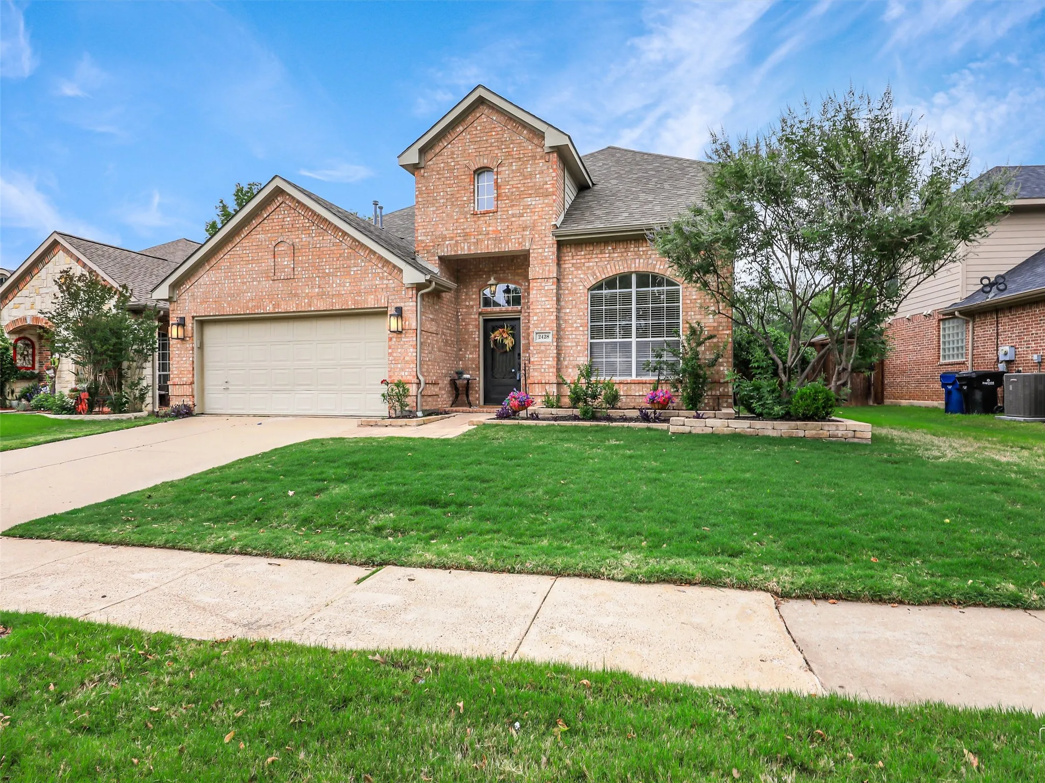 Single Family Residence For Sale in Denton County , 2428 Windgate Lane, Frisco, Texas 75033, 3 Bedroom, 3 Bathroom, 2 Garage spaces, 2,812 Sqft, built in 2000, Preowned, mls#21254363, Real Estate Agent in Frisco, Homes For Sale in Denton county, Homes For Sale in Frisco, Realtor in Frisco Texas, Real Estate Brokerage Independent Realty Texas, Luminita Cordes Realtor