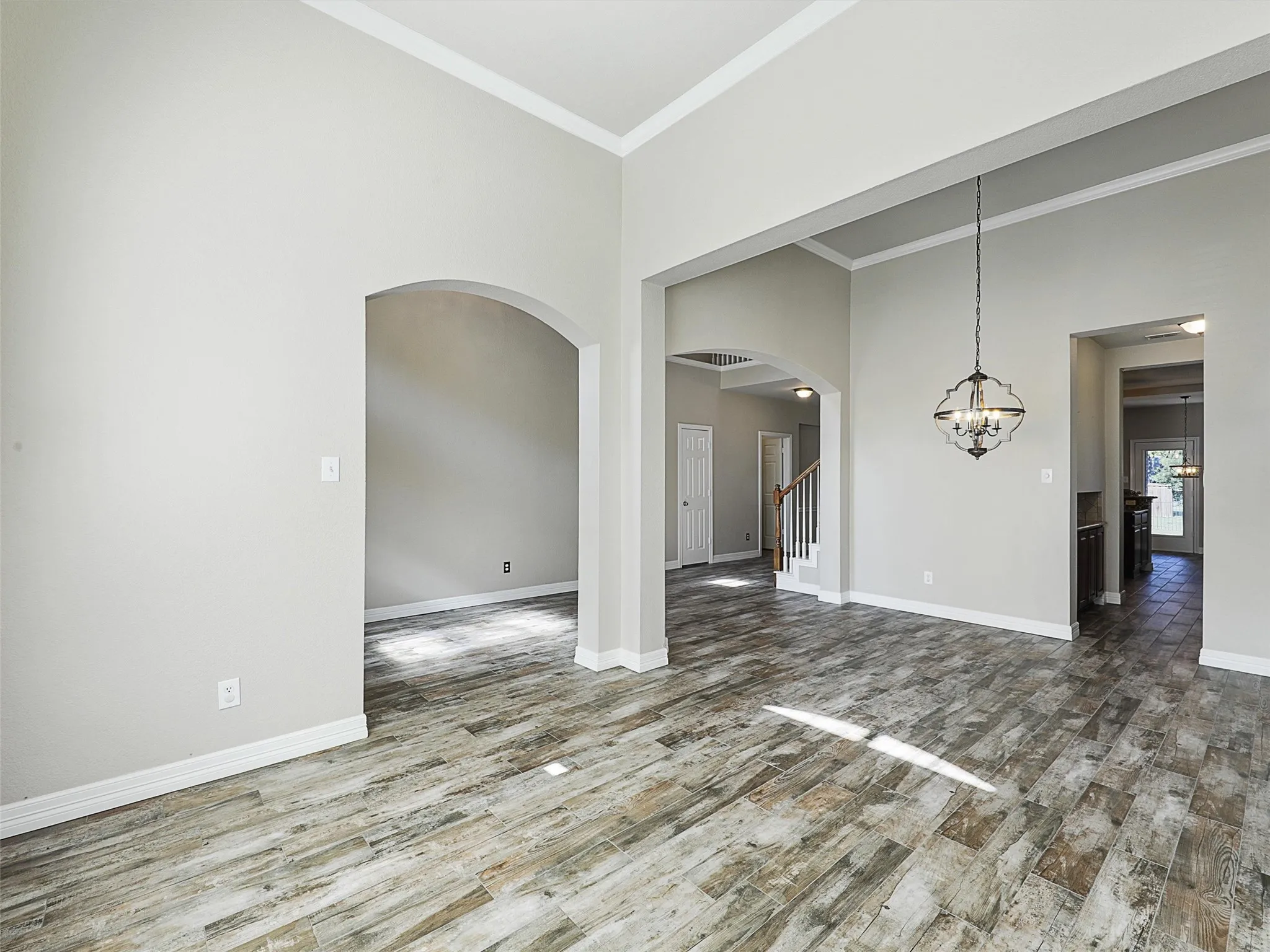 Single Family Residence For Sale in Denton County , 2428 Windgate Lane, Frisco, Texas 75033, 3 Bedroom, 3 Bathroom, 2 Garage spaces, 2,812 Sqft, built in 2000, Preowned, mls#21254363, Real Estate Agent in Frisco, Homes For Sale in Denton county, Homes For Sale in Frisco, Realtor in Frisco Texas, Real Estate Brokerage Independent Realty Texas, Luminita Cordes Realtor