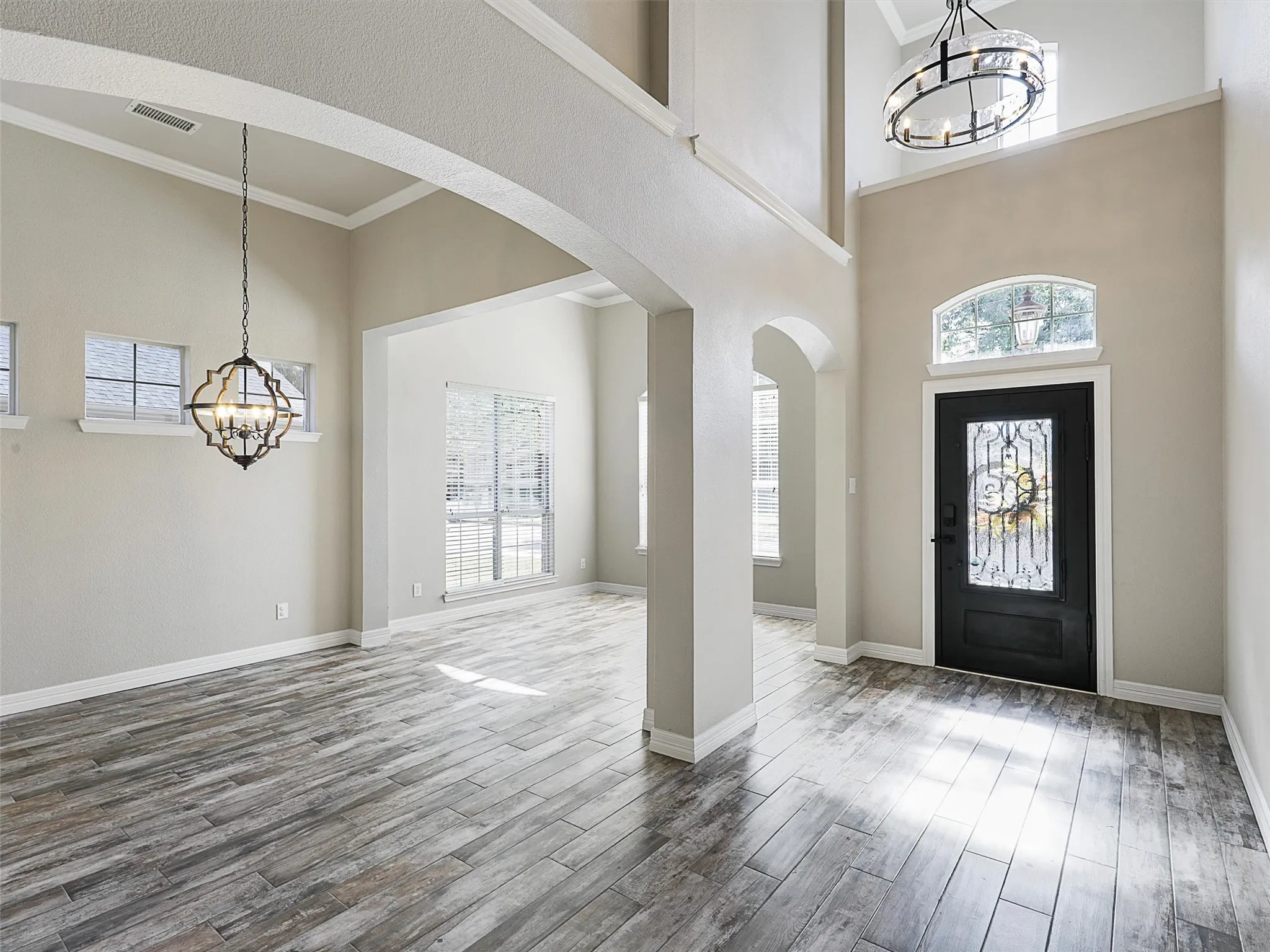 Single Family Residence For Sale in Denton County , 2428 Windgate Lane, Frisco, Texas 75033, 3 Bedroom, 3 Bathroom, 2 Garage spaces, 2,812 Sqft, built in 2000, Preowned, mls#21254363, Real Estate Agent in Frisco, Homes For Sale in Denton county, Homes For Sale in Frisco, Realtor in Frisco Texas, Real Estate Brokerage Independent Realty Texas, Luminita Cordes Realtor