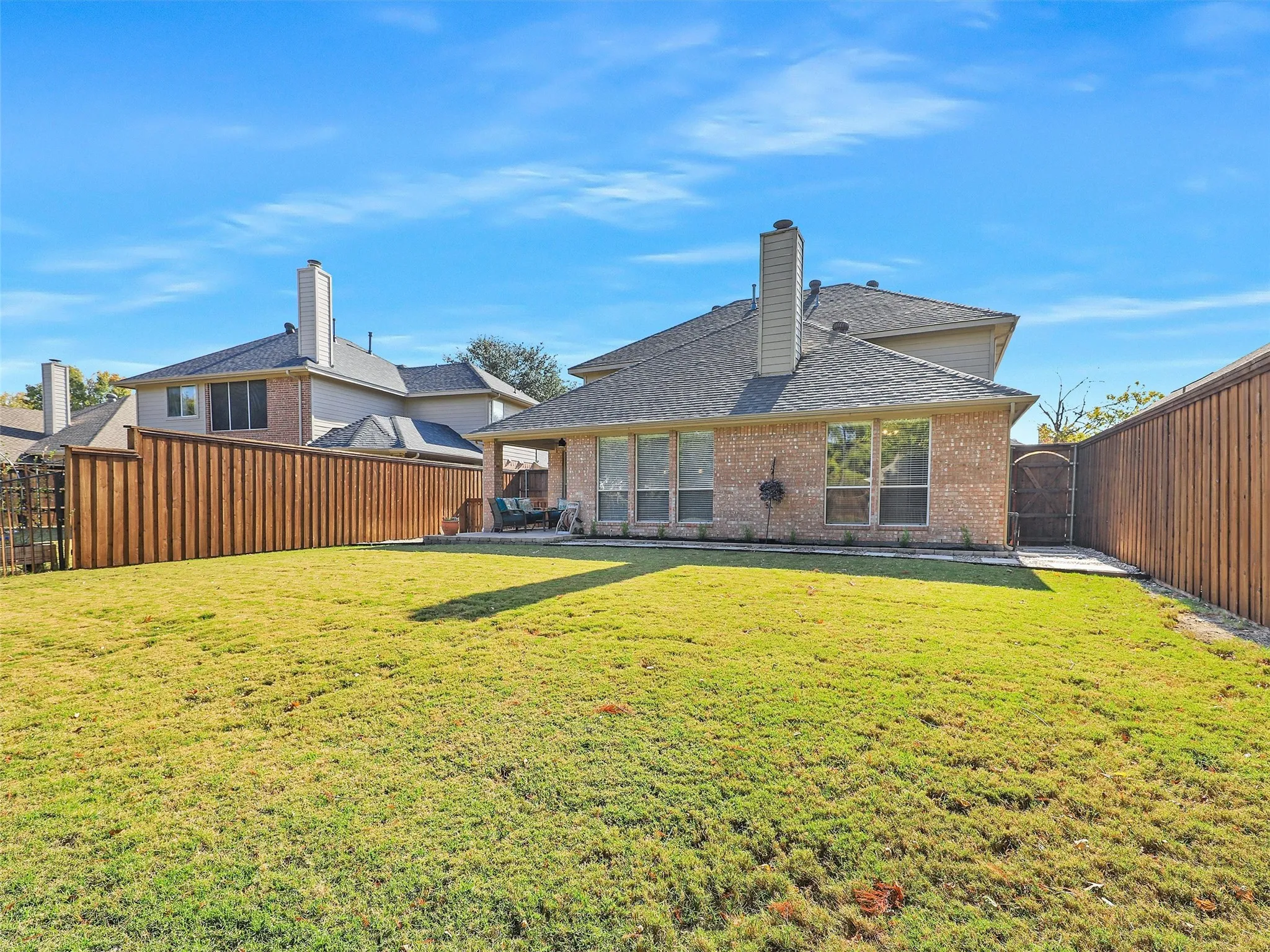 Single Family Residence For Sale in Denton County , 2428 Windgate Lane, Frisco, Texas 75033, 3 Bedroom, 3 Bathroom, 2 Garage spaces, 2,812 Sqft, built in 2000, Preowned, mls#21254363, Real Estate Agent in Frisco, Homes For Sale in Denton county, Homes For Sale in Frisco, Realtor in Frisco Texas, Real Estate Brokerage Independent Realty Texas, Luminita Cordes Realtor
