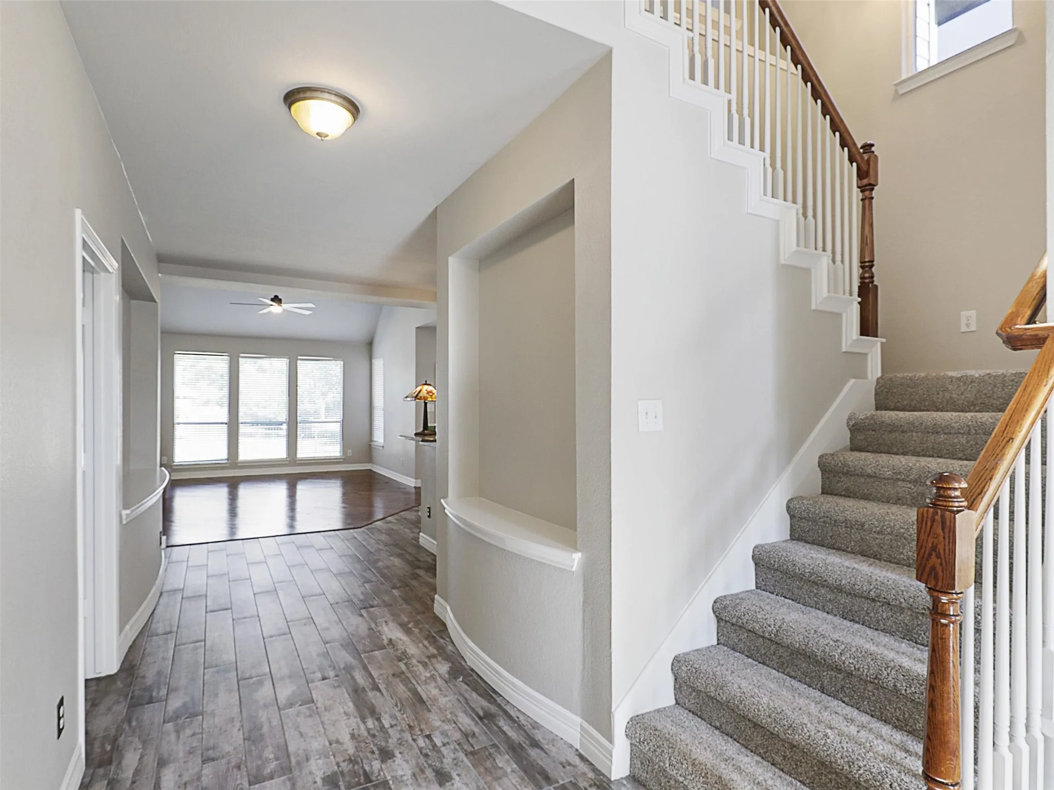 Single Family Residence For Sale in Denton County , 2428 Windgate Lane, Frisco, Texas 75033, 3 Bedroom, 3 Bathroom, 2 Garage spaces, 2,812 Sqft, built in 2000, Preowned, mls#21254363, Real Estate Agent in Frisco, Homes For Sale in Denton county, Homes For Sale in Frisco, Realtor in Frisco Texas, Real Estate Brokerage Independent Realty Texas, Luminita Cordes Realtor