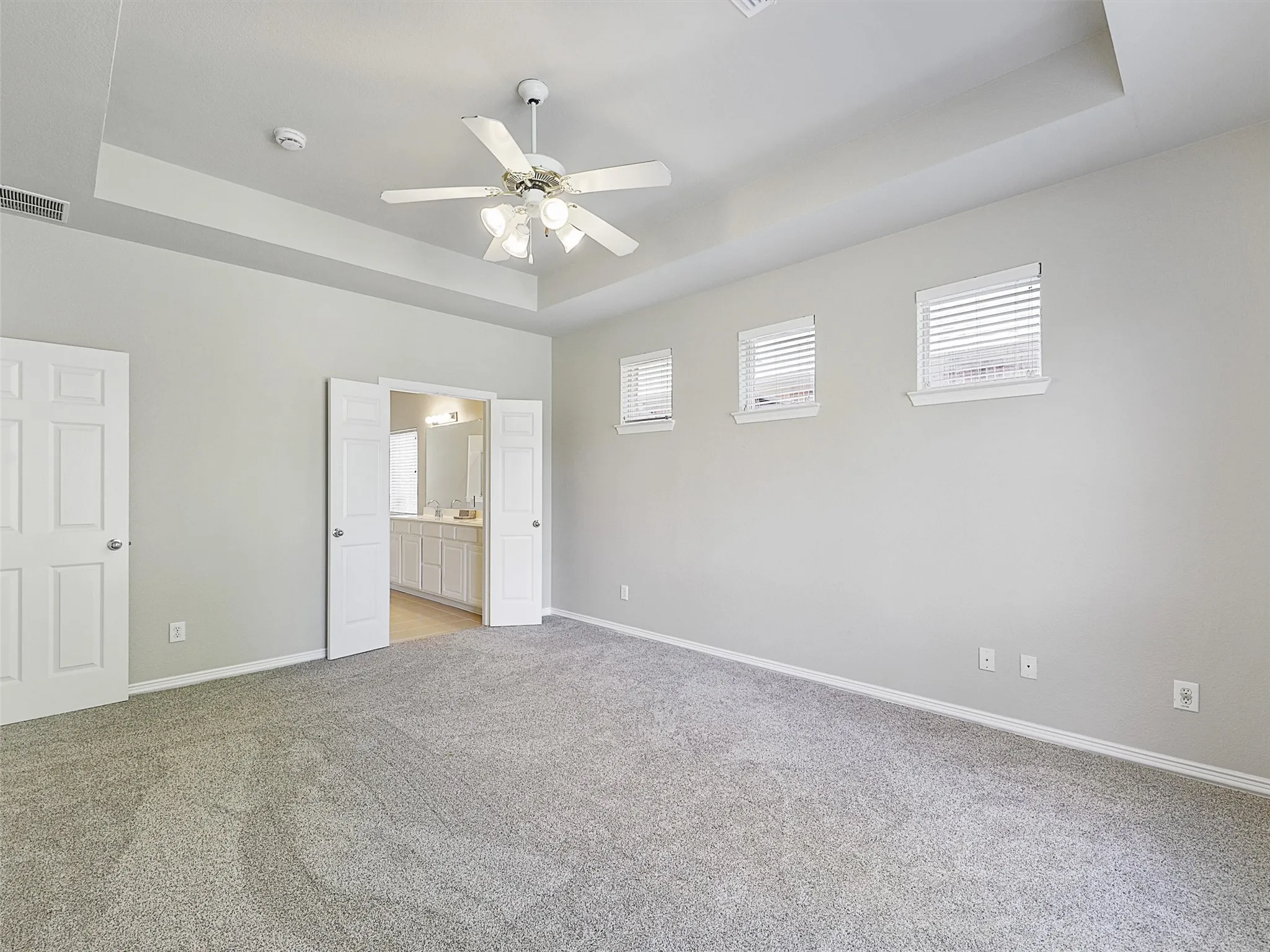 Single Family Residence For Sale in Denton County , 2428 Windgate Lane, Frisco, Texas 75033, 3 Bedroom, 3 Bathroom, 2 Garage spaces, 2,812 Sqft, built in 2000, Preowned, mls#21254363, Real Estate Agent in Frisco, Homes For Sale in Denton county, Homes For Sale in Frisco, Realtor in Frisco Texas, Real Estate Brokerage Independent Realty Texas, Luminita Cordes Realtor