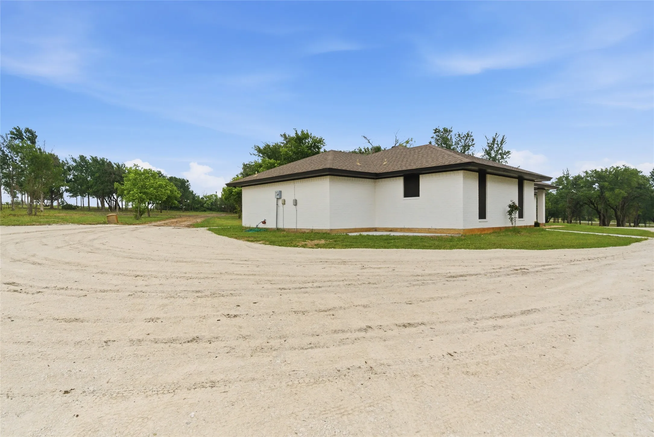 Single Family Residence For Sale in Erath County , 1070 Diamond Oaks Road, Stephenville, Texas 76401, 3 Bedroom, 2 Bathroom, 2 Garage spaces, 1,580 Sqft, built in 1999, mls#21255604, Real Estate Agent in Stephenville, Homes For Sale in Erath county, Homes For Sale in Stephenville, Realtor in Stephenville Texas, Real Estate Brokerage Independent Realty Texas, Luminita Cordes Realtor