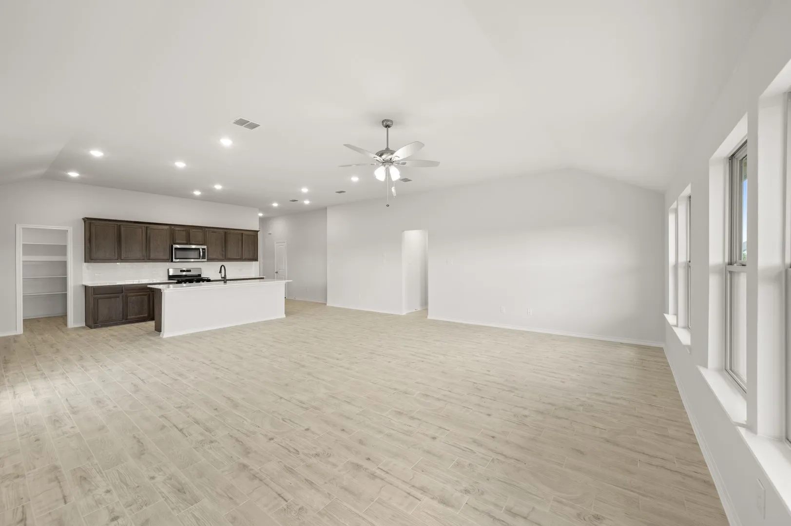 949 Abalone- Living Room