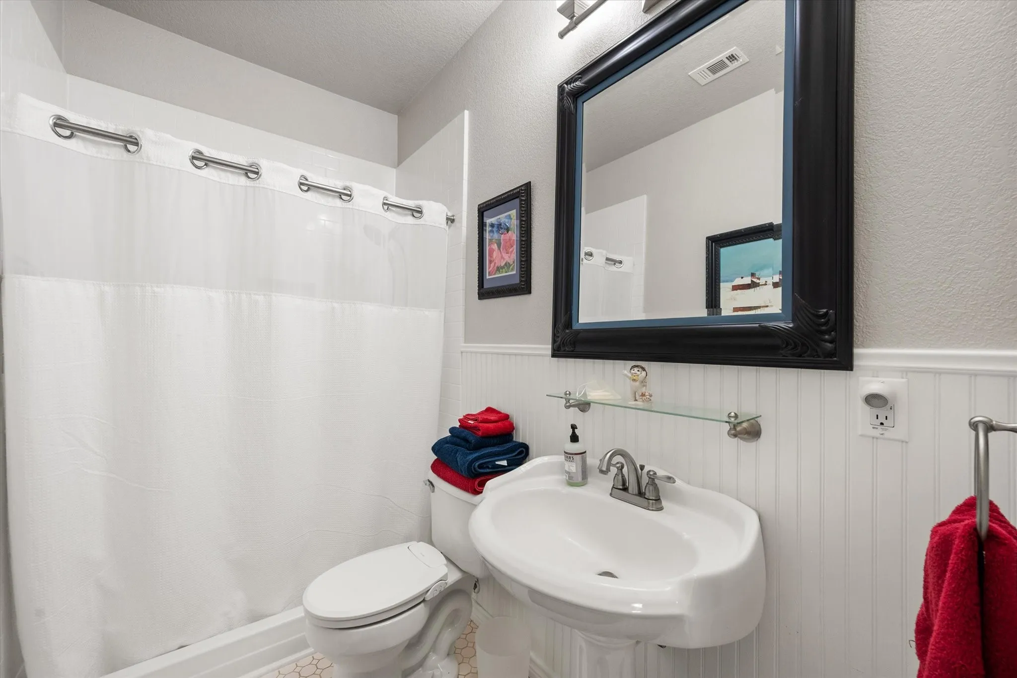 Single Family Residence For Sale in Tarrant County , 801 Seeton Road, Mansfield, Texas 76063, 4 Bedroom, 4 Bathroom, 2 Garage spaces, 2,940 Sqft, built in 2000, Preowned, mls#21254778, Real Estate Agent in Mansfield, Homes For Sale in Tarrant county, Homes For Sale in Mansfield, Realtor in Mansfield Texas, Real Estate Brokerage Independent Realty Texas, Luminita Cordes Realtor