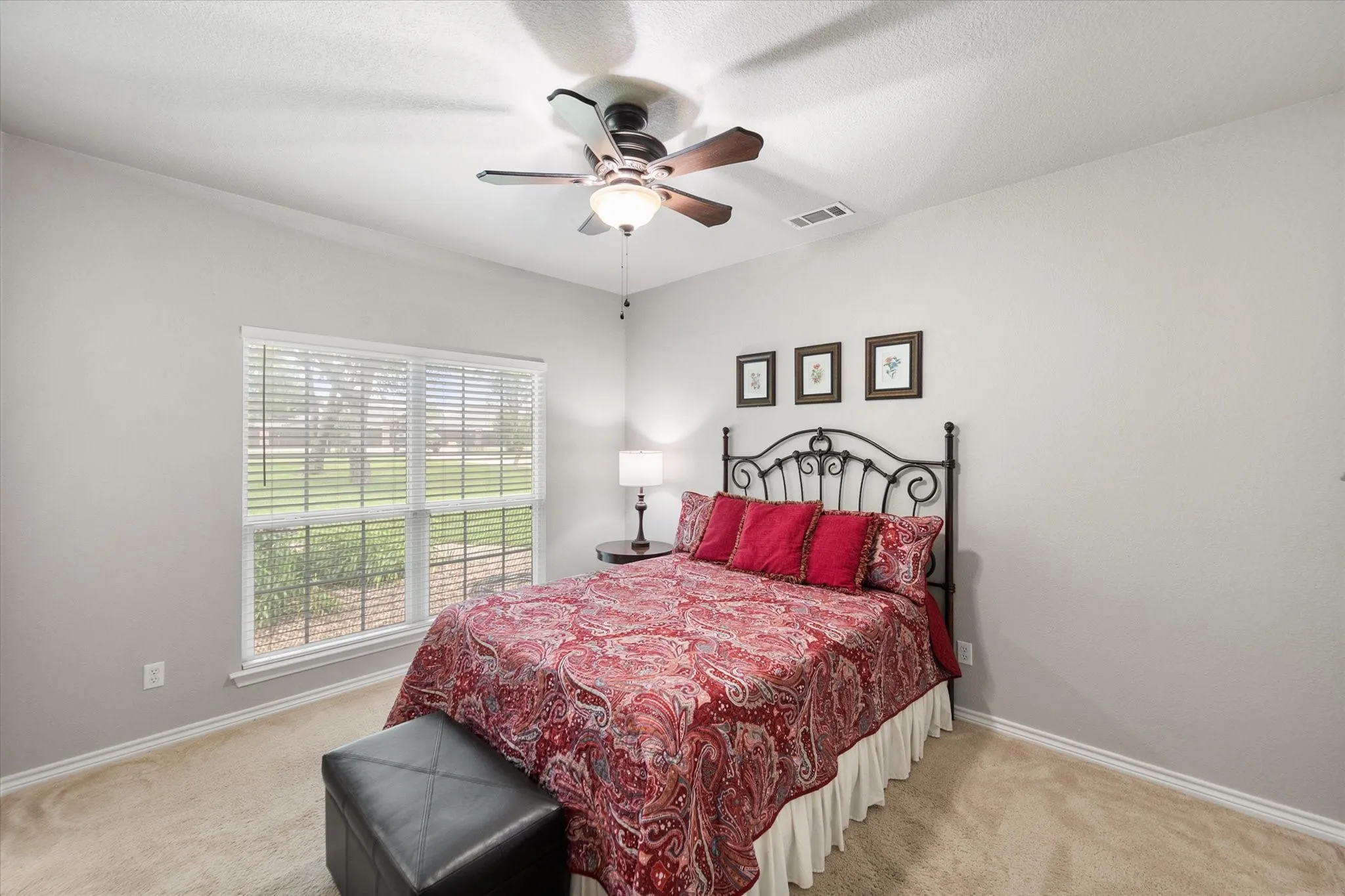 Single Family Residence For Sale in Tarrant County , 801 Seeton Road, Mansfield, Texas 76063, 4 Bedroom, 4 Bathroom, 2 Garage spaces, 2,940 Sqft, built in 2000, Preowned, mls#21254778, Real Estate Agent in Mansfield, Homes For Sale in Tarrant county, Homes For Sale in Mansfield, Realtor in Mansfield Texas, Real Estate Brokerage Independent Realty Texas, Luminita Cordes Realtor