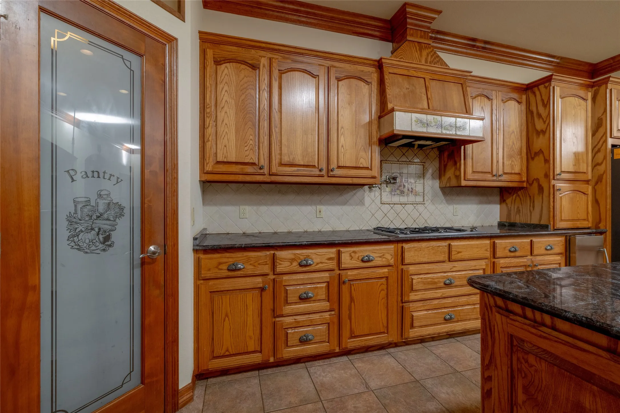 Single Family Residence For Sale in Parker County , 1226 Forest Park Drive, Weatherford, Texas 76087, 3 Bedroom, 5 Bathroom, 4 Garage spaces, 4,373 Sqft, built in 2003, mls#21252511, Real Estate Agent in Weatherford, Homes For Sale in Parker county, Homes For Sale in Weatherford, Realtor in Weatherford Texas, Real Estate Brokerage Independent Realty Texas, Luminita Cordes Realtor