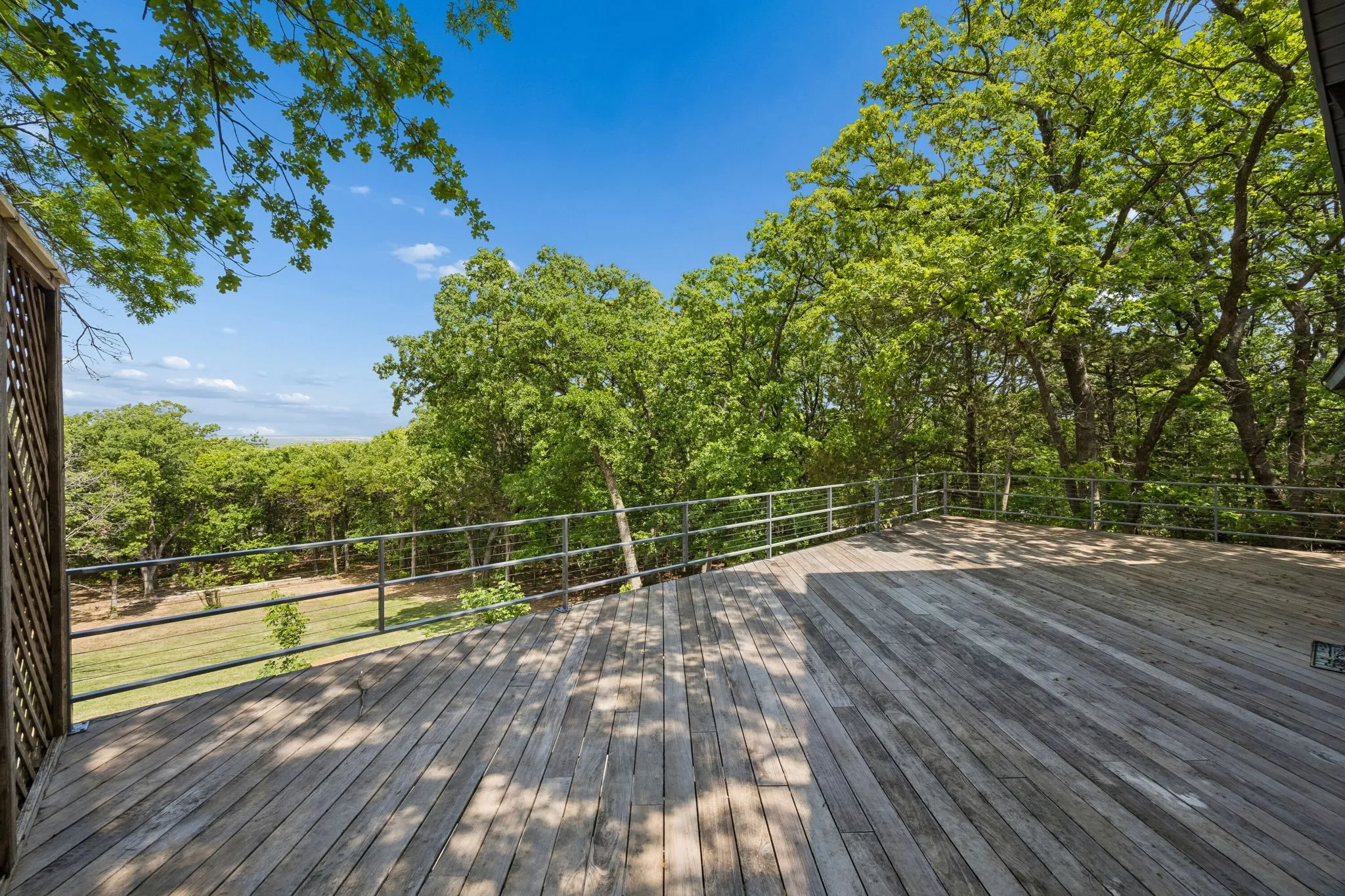 Beautiful Deck with stunning views of Lake Texoma