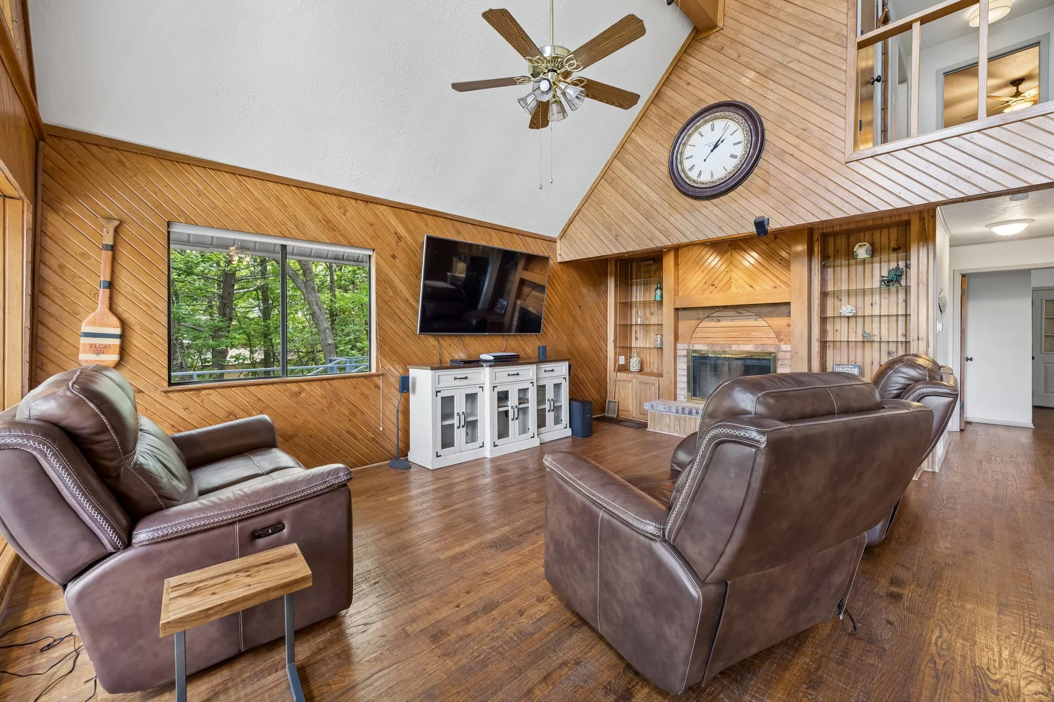 Living room with views of the Lake
