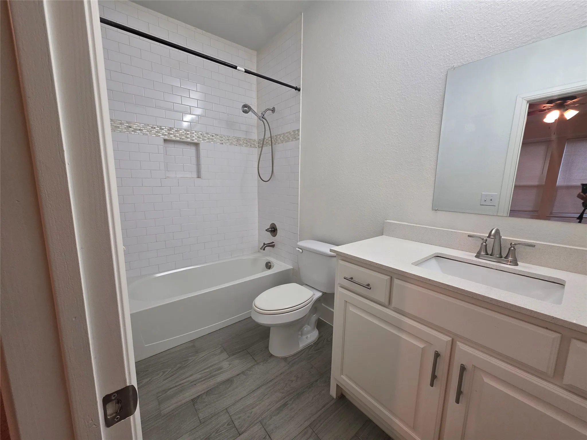 Single Family Residence For Sale in Dallas County , 2719 Frazier Street, Dallas, Texas 75210, 3 Bedroom, 2 Bathroom, Garage spaces, 1,473 Sqft, built in 2022, Preowned, mls#21254812, Real Estate Agent in Dallas, Homes For Sale in Dallas county, Homes For Sale in Dallas, Realtor in Dallas Texas, Real Estate Brokerage Independent Realty Texas, Luminita Cordes Realtor