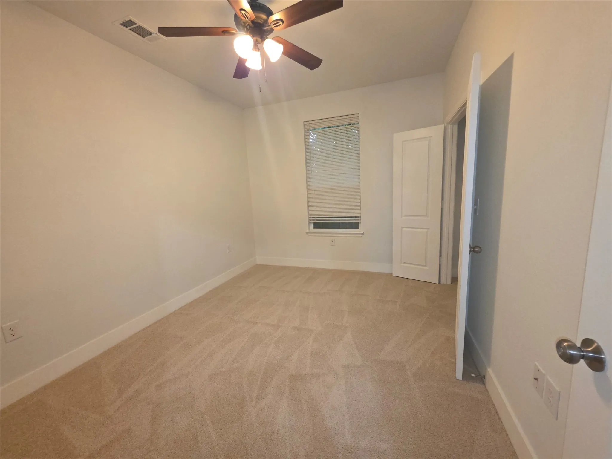 Single Family Residence For Sale in Dallas County , 2719 Frazier Street, Dallas, Texas 75210, 3 Bedroom, 2 Bathroom, Garage spaces, 1,473 Sqft, built in 2022, Preowned, mls#21254812, Real Estate Agent in Dallas, Homes For Sale in Dallas county, Homes For Sale in Dallas, Realtor in Dallas Texas, Real Estate Brokerage Independent Realty Texas, Luminita Cordes Realtor