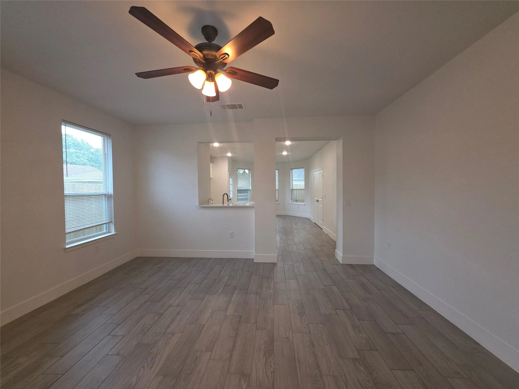 Single Family Residence For Sale in Dallas County , 2719 Frazier Street, Dallas, Texas 75210, 3 Bedroom, 2 Bathroom, Garage spaces, 1,473 Sqft, built in 2022, Preowned, mls#21254812, Real Estate Agent in Dallas, Homes For Sale in Dallas county, Homes For Sale in Dallas, Realtor in Dallas Texas, Real Estate Brokerage Independent Realty Texas, Luminita Cordes Realtor