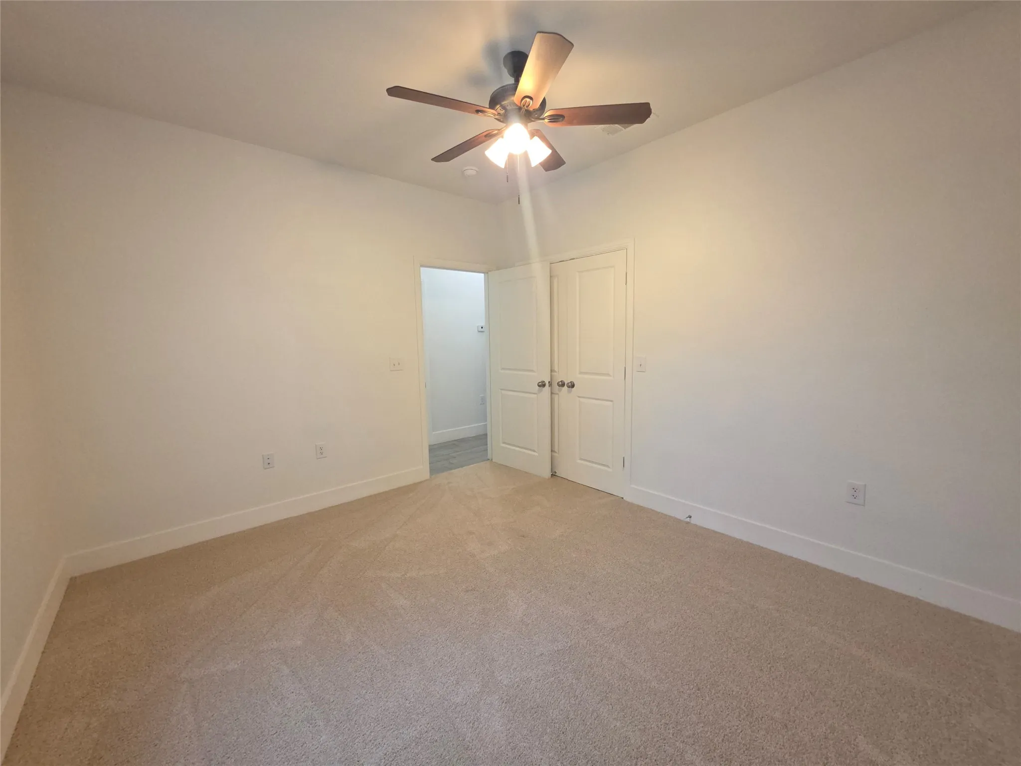 Single Family Residence For Sale in Dallas County , 2719 Frazier Street, Dallas, Texas 75210, 3 Bedroom, 2 Bathroom, Garage spaces, 1,473 Sqft, built in 2022, Preowned, mls#21254812, Real Estate Agent in Dallas, Homes For Sale in Dallas county, Homes For Sale in Dallas, Realtor in Dallas Texas, Real Estate Brokerage Independent Realty Texas, Luminita Cordes Realtor