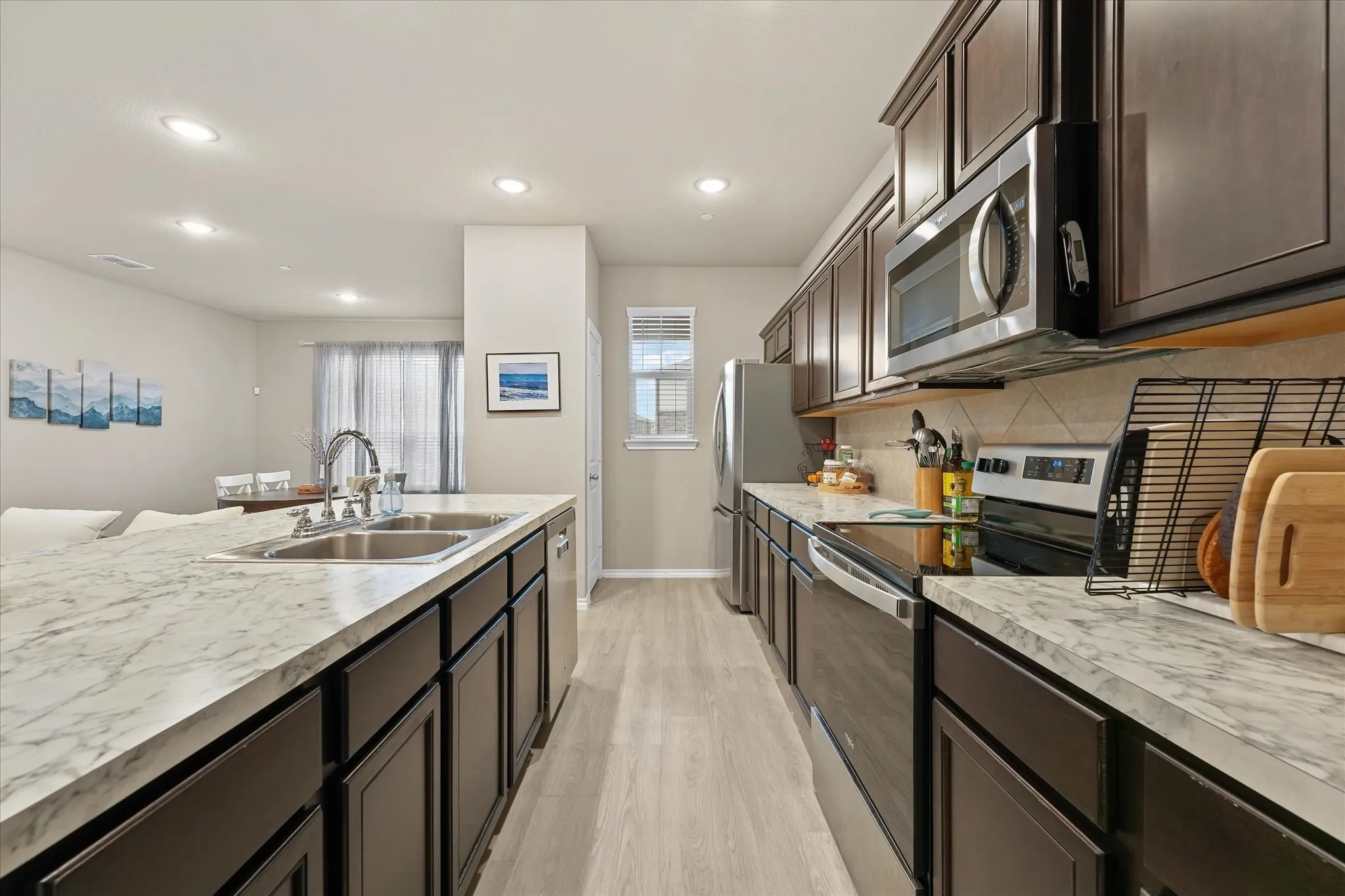 Single Family Residence For Rent in Dallas County , 2756 Baneberry Lane, Mesquite, Texas 75150, 3 Bedroom, 3 Bathroom, 2 Garage spaces, 1,712 Sqft, built in 2021, mls#21256835, Real Estate Agent in Mesquite, Homes For Rent in Dallas county, Homes For Rent in Mesquite, Realtor in Mesquite Texas, Real Estate Brokerage Independent Realty Texas, Luminita Cordes Realtor