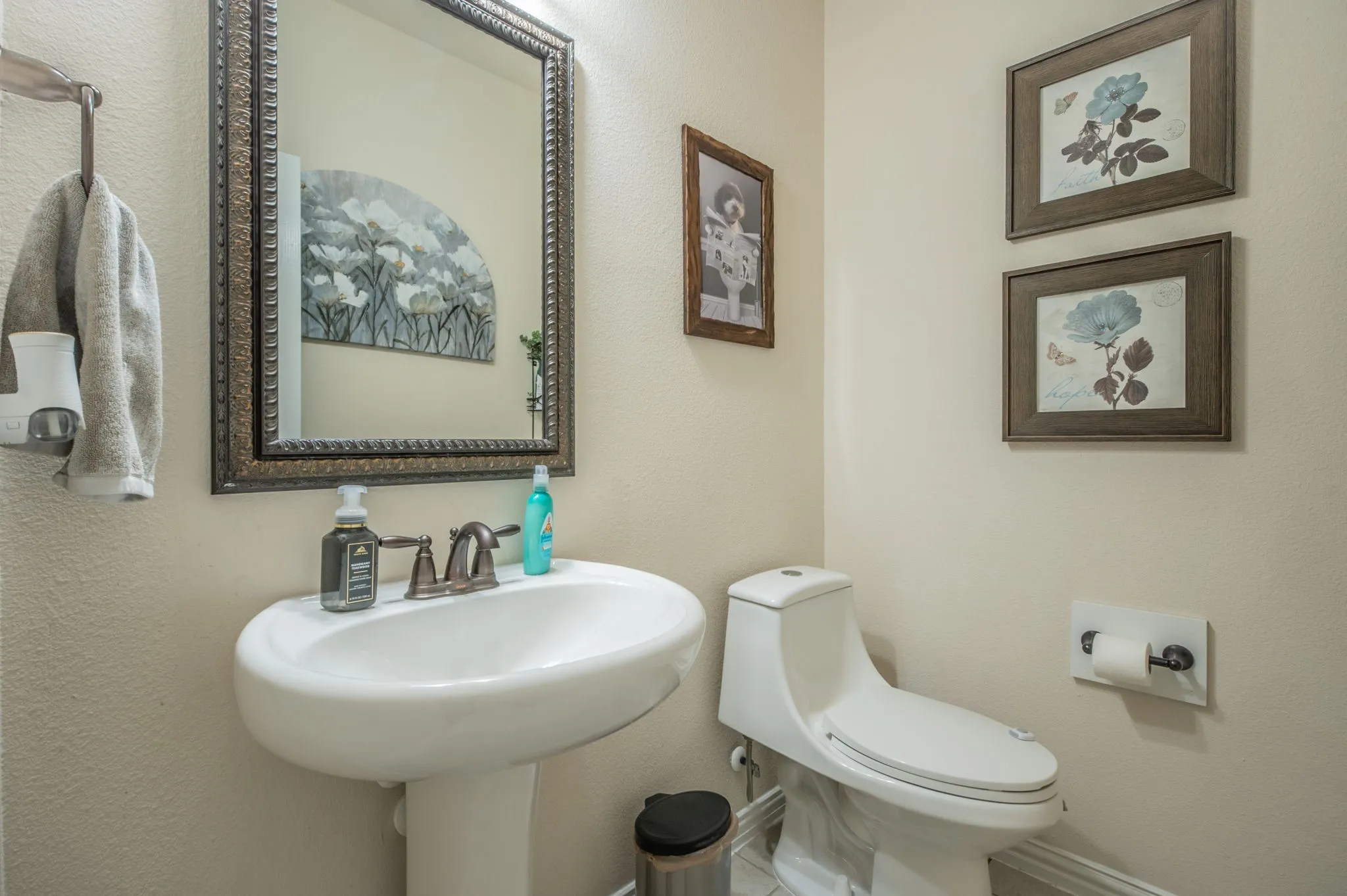 Single Family Residence For Sale in Ellis County , 441 Rockaway Drive, Midlothian, Texas 76065, 4 Bedroom, 3 Bathroom, 2 Garage spaces, 2,662 Sqft, built in 2018, mls#21256473, Real Estate Agent in Midlothian, Homes For Sale in Ellis county, Homes For Sale in Midlothian, Realtor in Midlothian Texas, Real Estate Brokerage Independent Realty Texas, Luminita Cordes Realtor
