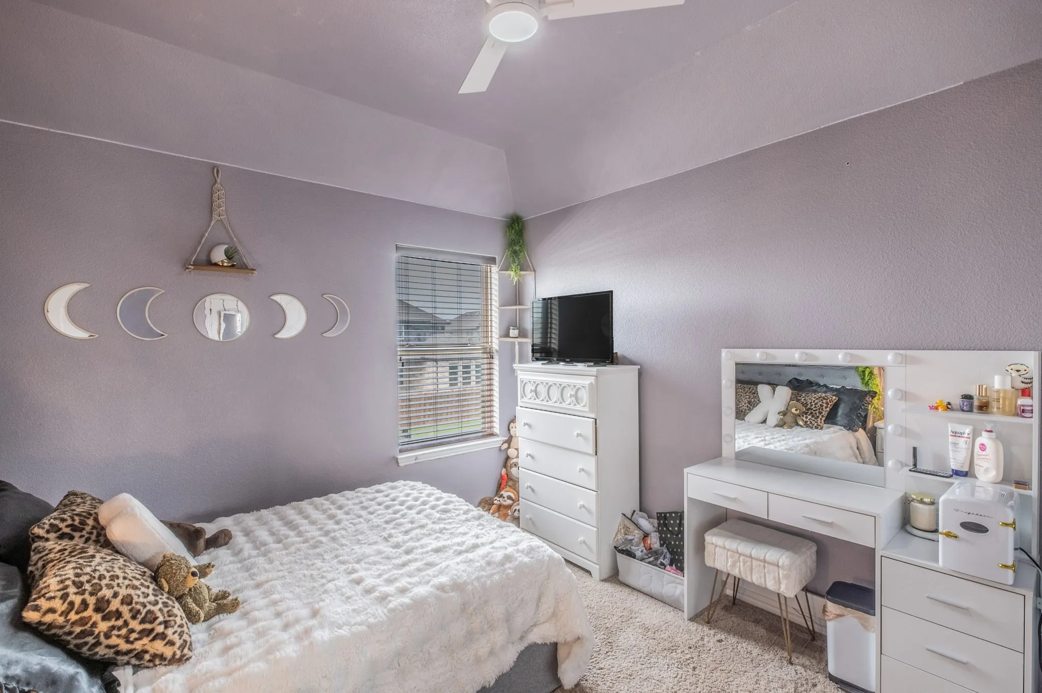 Single Family Residence For Sale in Ellis County , 441 Rockaway Drive, Midlothian, Texas 76065, 4 Bedroom, 3 Bathroom, 2 Garage spaces, 2,662 Sqft, built in 2018, mls#21256473, Real Estate Agent in Midlothian, Homes For Sale in Ellis county, Homes For Sale in Midlothian, Realtor in Midlothian Texas, Real Estate Brokerage Independent Realty Texas, Luminita Cordes Realtor