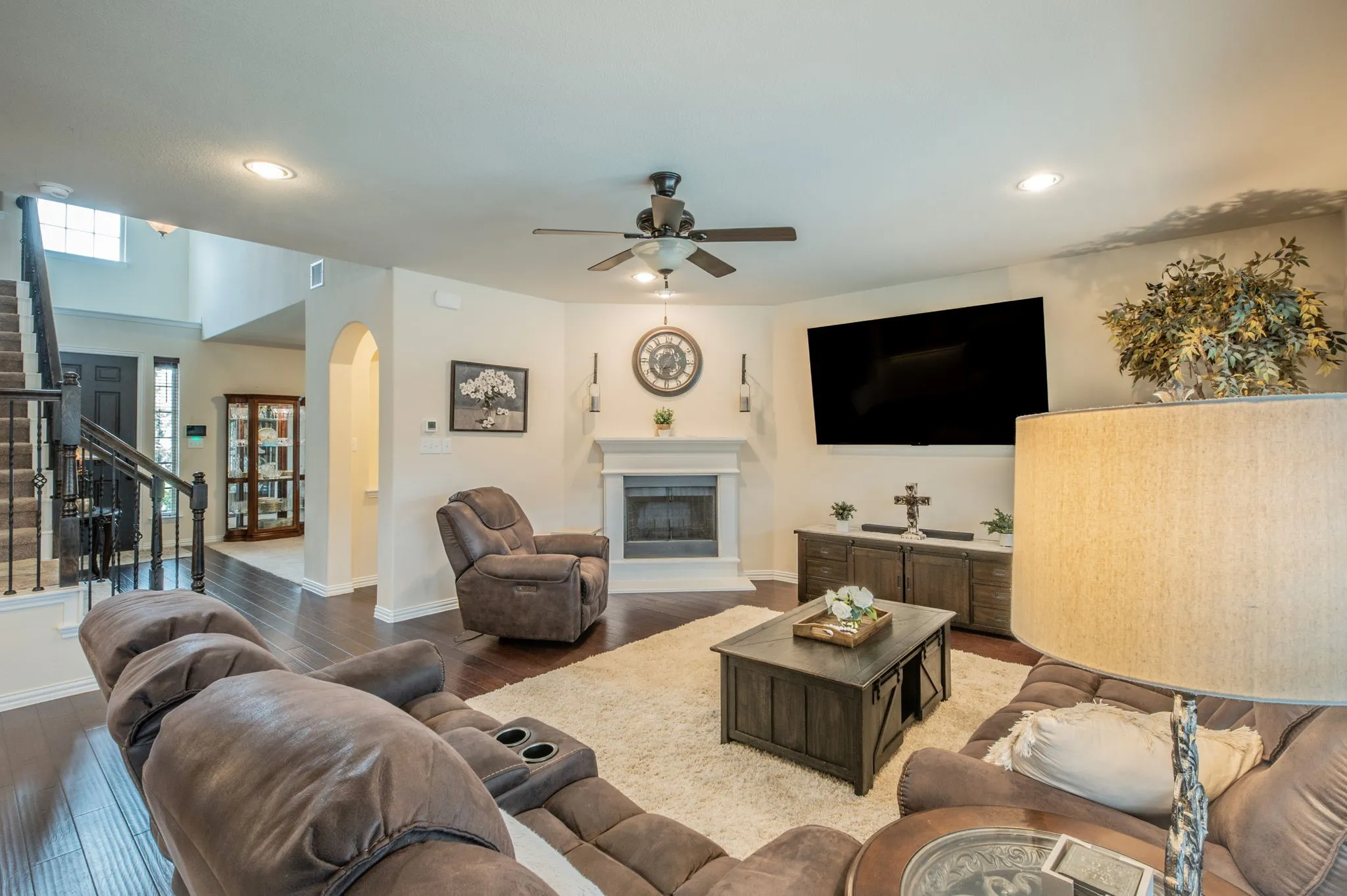 Single Family Residence For Sale in Ellis County , 441 Rockaway Drive, Midlothian, Texas 76065, 4 Bedroom, 3 Bathroom, 2 Garage spaces, 2,662 Sqft, built in 2018, mls#21256473, Real Estate Agent in Midlothian, Homes For Sale in Ellis county, Homes For Sale in Midlothian, Realtor in Midlothian Texas, Real Estate Brokerage Independent Realty Texas, Luminita Cordes Realtor