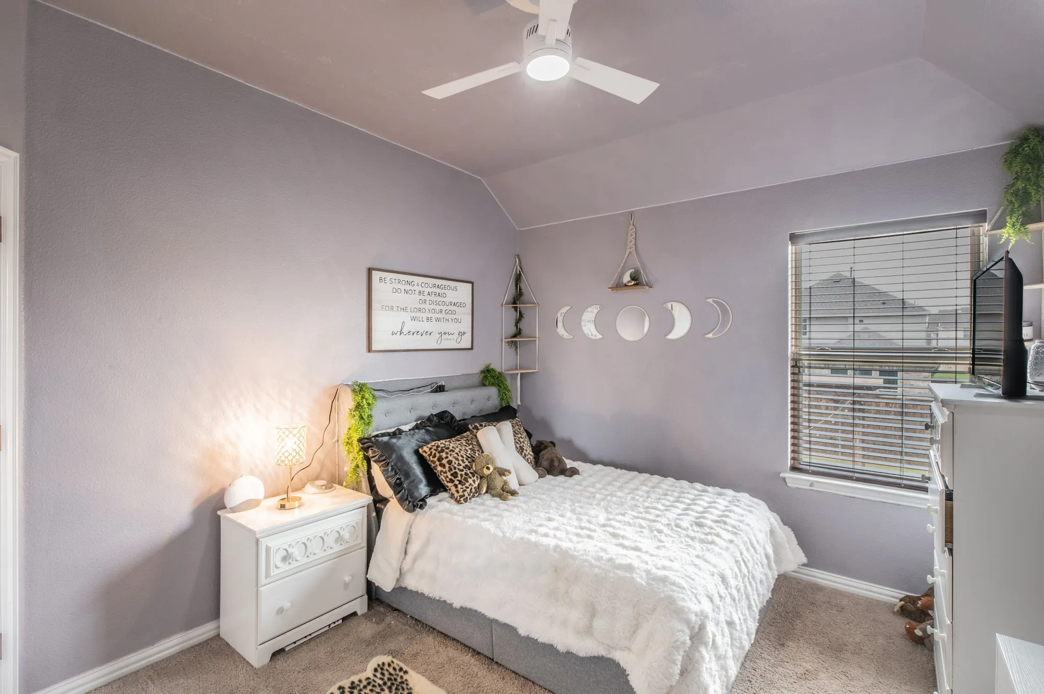 Single Family Residence For Sale in Ellis County , 441 Rockaway Drive, Midlothian, Texas 76065, 4 Bedroom, 3 Bathroom, 2 Garage spaces, 2,662 Sqft, built in 2018, mls#21256473, Real Estate Agent in Midlothian, Homes For Sale in Ellis county, Homes For Sale in Midlothian, Realtor in Midlothian Texas, Real Estate Brokerage Independent Realty Texas, Luminita Cordes Realtor