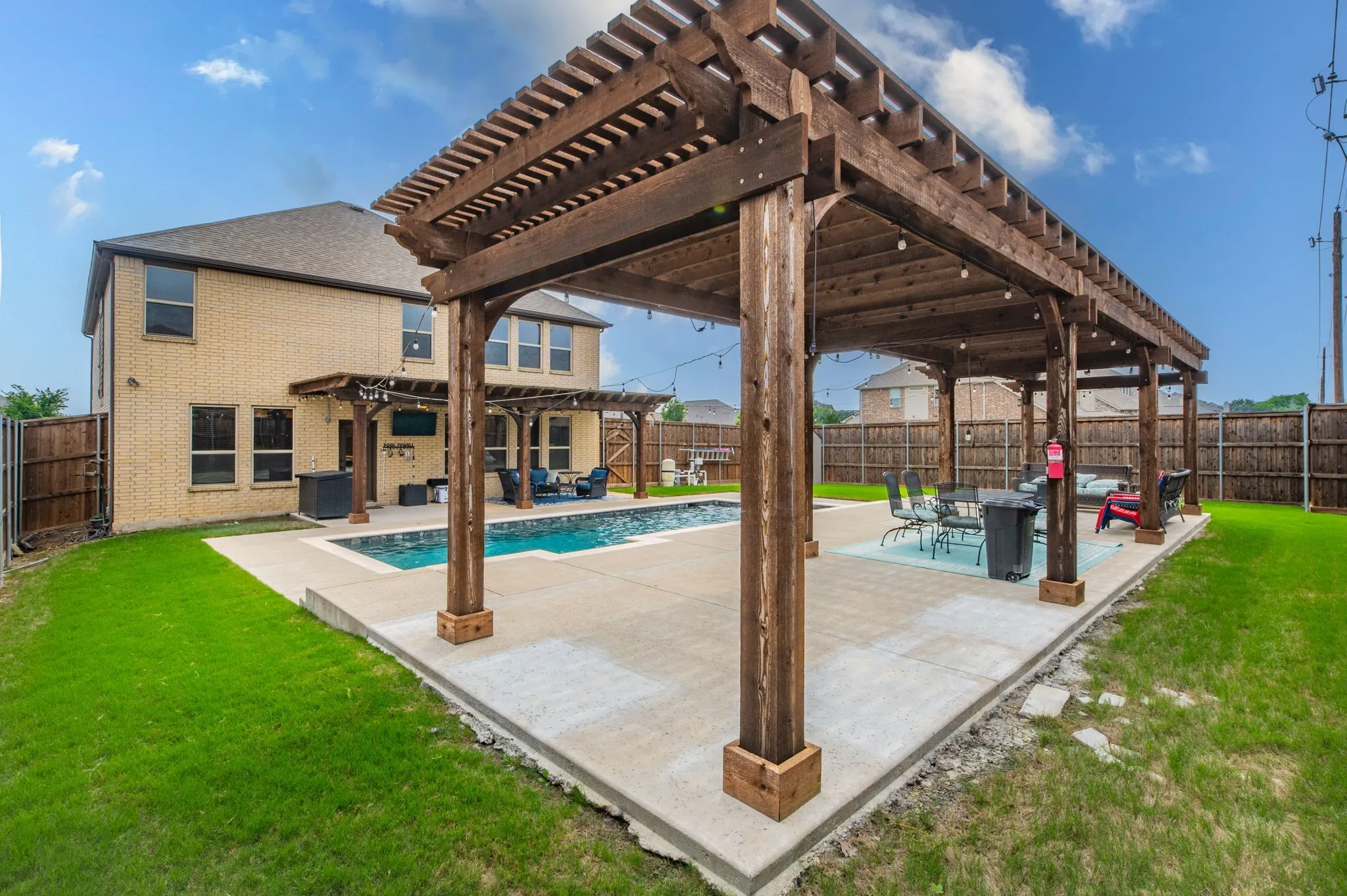 Single Family Residence For Sale in Ellis County , 441 Rockaway Drive, Midlothian, Texas 76065, 4 Bedroom, 3 Bathroom, 2 Garage spaces, 2,662 Sqft, built in 2018, mls#21256473, Real Estate Agent in Midlothian, Homes For Sale in Ellis county, Homes For Sale in Midlothian, Realtor in Midlothian Texas, Real Estate Brokerage Independent Realty Texas, Luminita Cordes Realtor