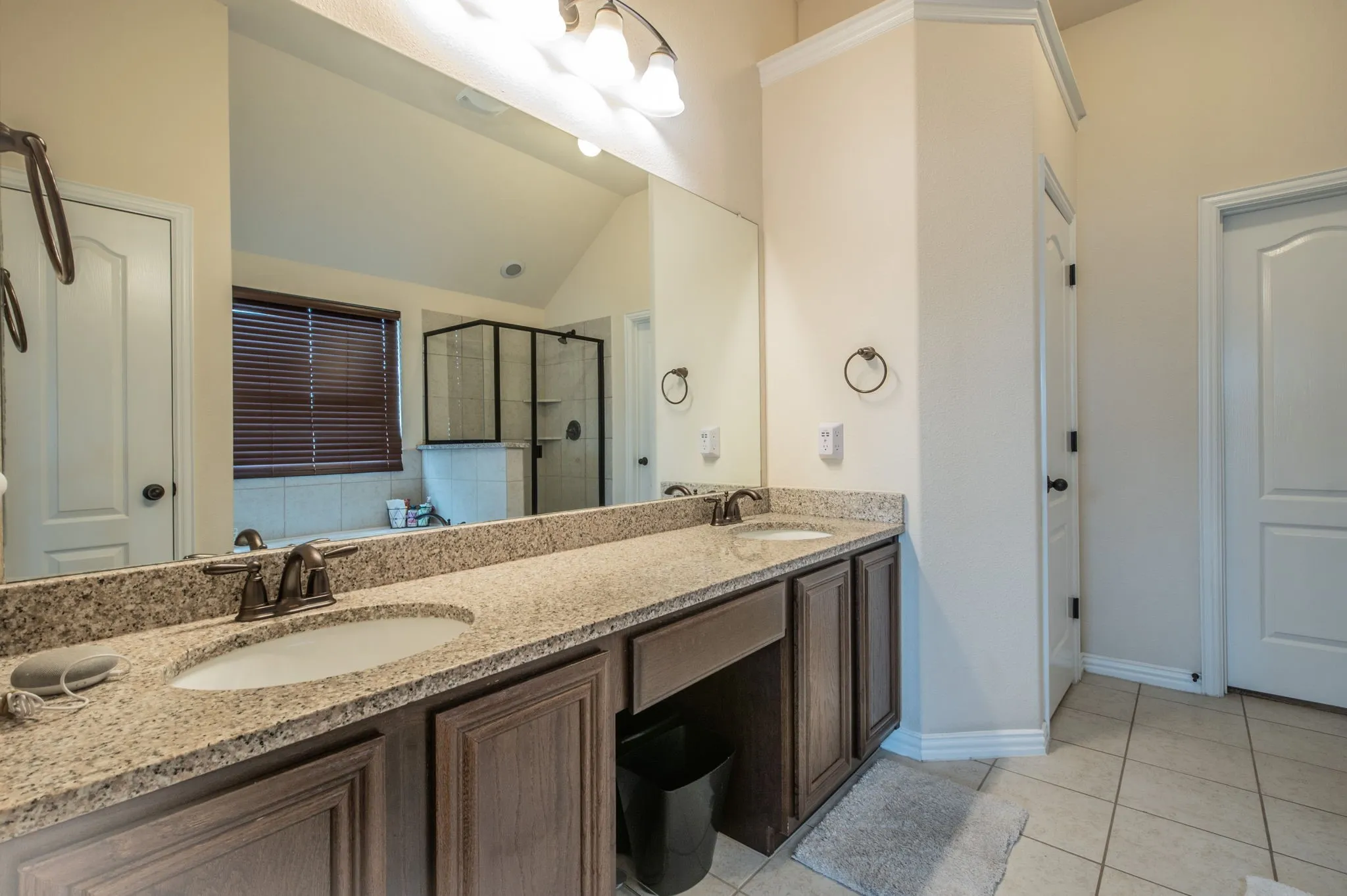 Single Family Residence For Sale in Ellis County , 441 Rockaway Drive, Midlothian, Texas 76065, 4 Bedroom, 3 Bathroom, 2 Garage spaces, 2,662 Sqft, built in 2018, mls#21256473, Real Estate Agent in Midlothian, Homes For Sale in Ellis county, Homes For Sale in Midlothian, Realtor in Midlothian Texas, Real Estate Brokerage Independent Realty Texas, Luminita Cordes Realtor