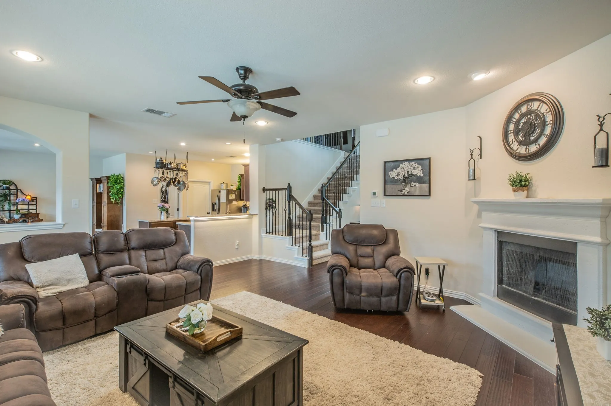 Single Family Residence For Sale in Ellis County , 441 Rockaway Drive, Midlothian, Texas 76065, 4 Bedroom, 3 Bathroom, 2 Garage spaces, 2,662 Sqft, built in 2018, mls#21256473, Real Estate Agent in Midlothian, Homes For Sale in Ellis county, Homes For Sale in Midlothian, Realtor in Midlothian Texas, Real Estate Brokerage Independent Realty Texas, Luminita Cordes Realtor