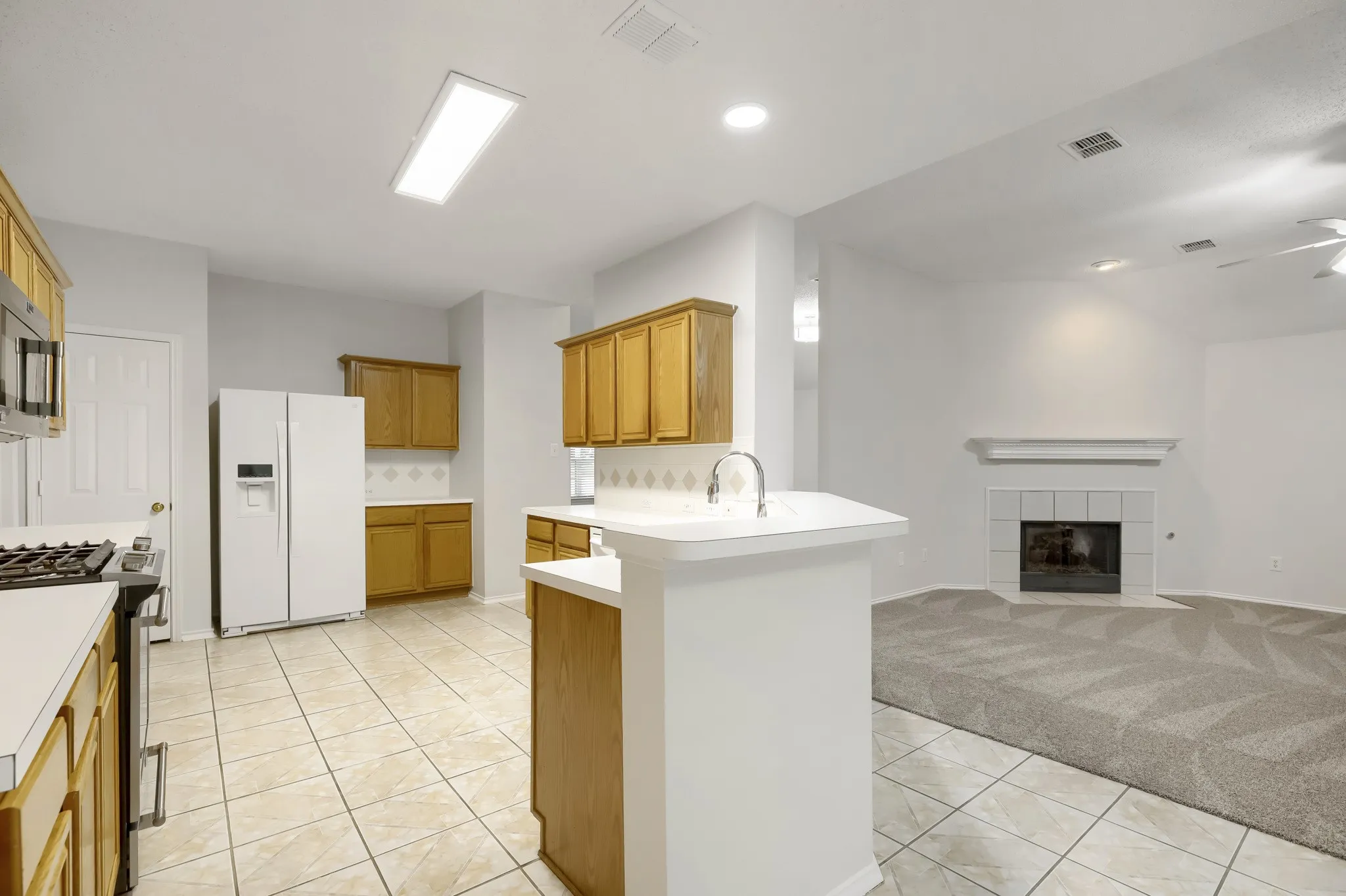 Single Family Residence For Sale in Denton County , 4201 Standridge Drive, The Colony, Texas 75056, 4 Bedroom, 2 Bathroom, 2 Garage spaces, 2,472 Sqft, built in 1998, mls#21216459, Real Estate Agent in The Colony, Homes For Sale in Denton county, Homes For Sale in The Colony, Realtor in The Colony Texas, Real Estate Brokerage Independent Realty Texas, Luminita Cordes Realtor