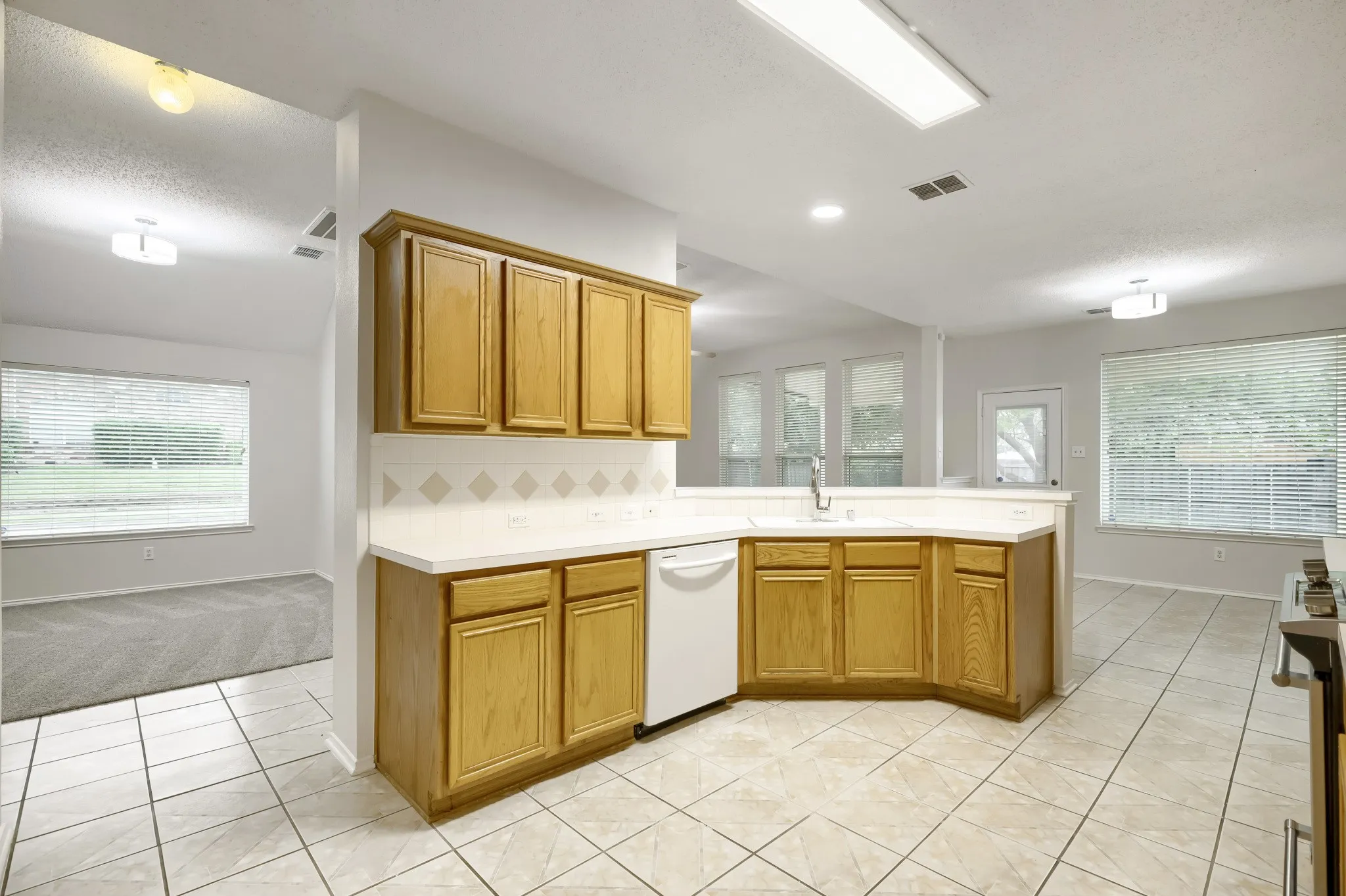 Single Family Residence For Sale in Denton County , 4201 Standridge Drive, The Colony, Texas 75056, 4 Bedroom, 2 Bathroom, 2 Garage spaces, 2,472 Sqft, built in 1998, mls#21216459, Real Estate Agent in The Colony, Homes For Sale in Denton county, Homes For Sale in The Colony, Realtor in The Colony Texas, Real Estate Brokerage Independent Realty Texas, Luminita Cordes Realtor