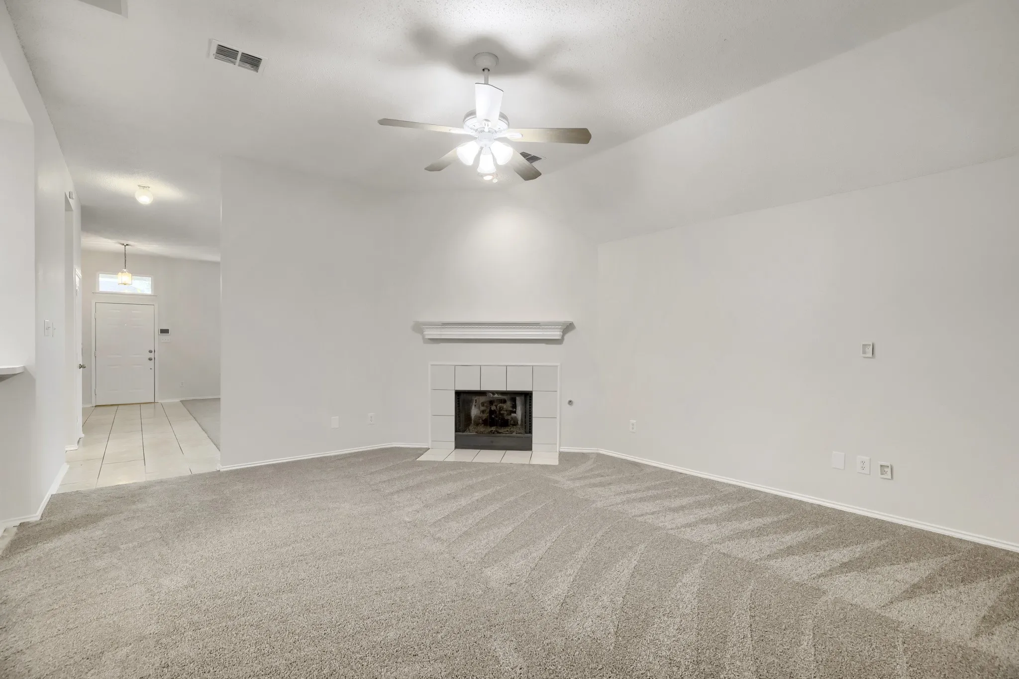 Single Family Residence For Sale in Denton County , 4201 Standridge Drive, The Colony, Texas 75056, 4 Bedroom, 2 Bathroom, 2 Garage spaces, 2,472 Sqft, built in 1998, mls#21216459, Real Estate Agent in The Colony, Homes For Sale in Denton county, Homes For Sale in The Colony, Realtor in The Colony Texas, Real Estate Brokerage Independent Realty Texas, Luminita Cordes Realtor