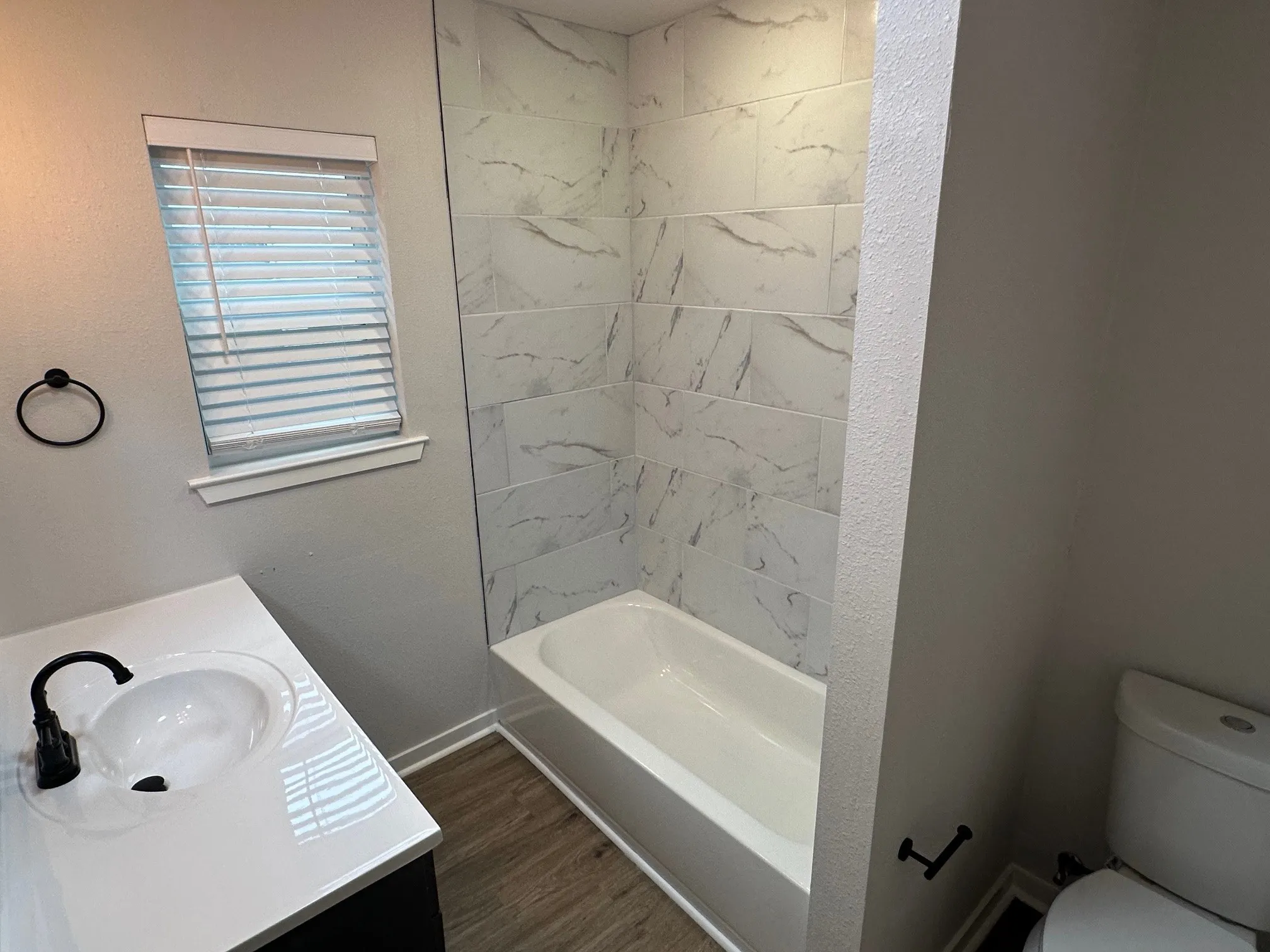Single Family Residence For Sale in Navarro County , 1606 Cherry Avenue, Corsicana, Texas 75110, 4 Bedrooms, 2 Bathrooms, Garage spaces, 1,600 Sqft, built in 1942, Price $249,000, mls#21256872, Real Estate Agent in Corsicana, Homes For Sale in Navarro county, Homes For Sale in Corsicana, Realtor in Corsicana Texas, Real Estate Brokerage Independent Realty Texas, Luminita Cordes Realtor