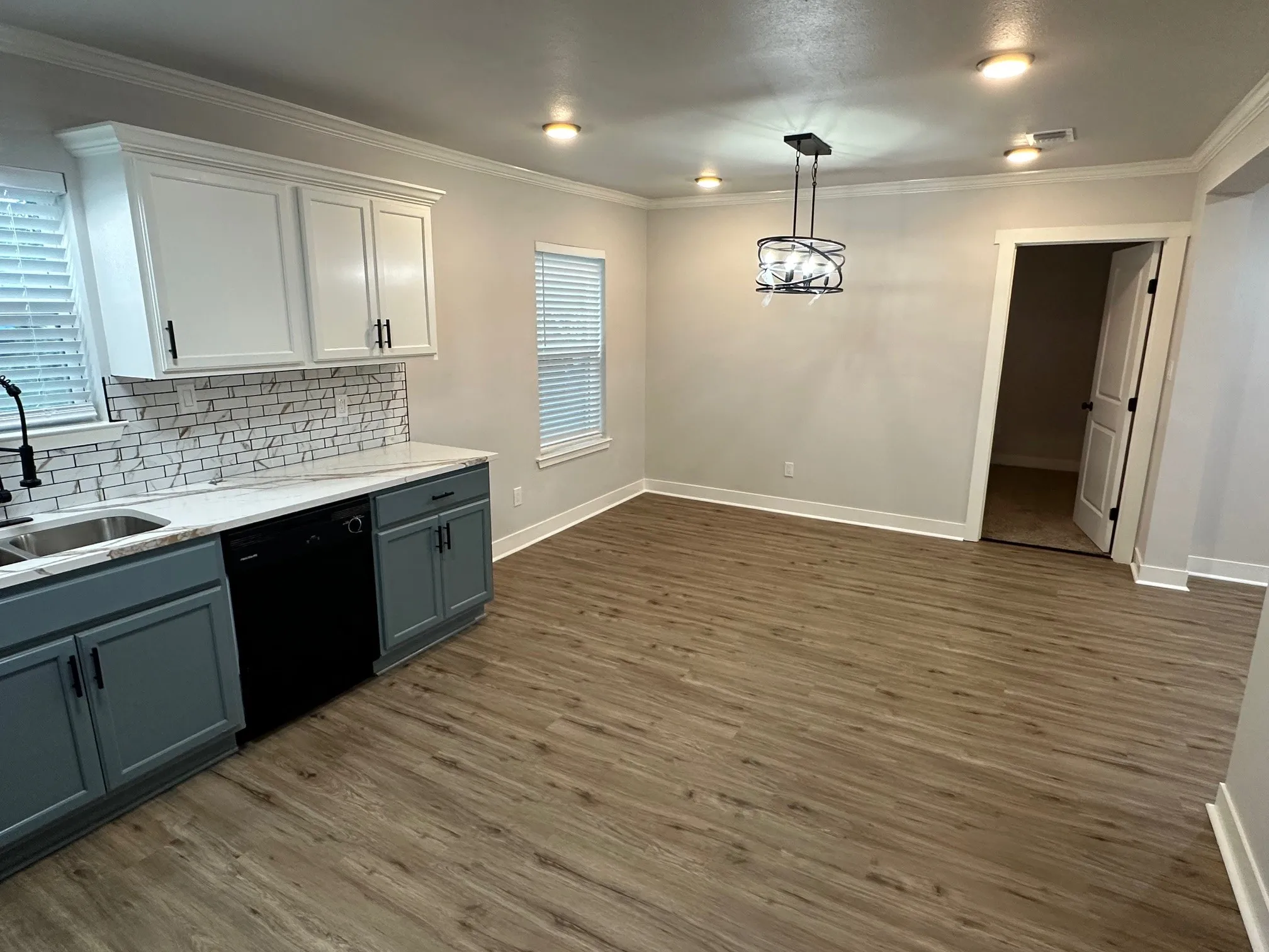 Single Family Residence For Sale in Navarro County , 1606 Cherry Avenue, Corsicana, Texas 75110, 4 Bedrooms, 2 Bathrooms, Garage spaces, 1,600 Sqft, built in 1942, Price $249,000, mls#21256872, Real Estate Agent in Corsicana, Homes For Sale in Navarro county, Homes For Sale in Corsicana, Realtor in Corsicana Texas, Real Estate Brokerage Independent Realty Texas, Luminita Cordes Realtor